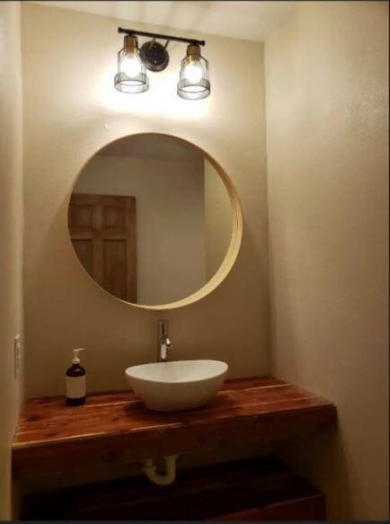 3327 Caminito Quintana