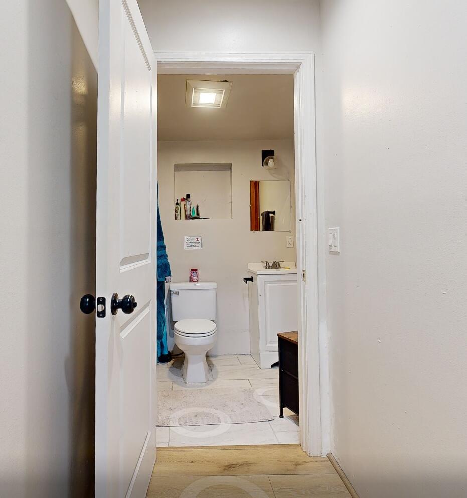 3327 Caminito Quintana