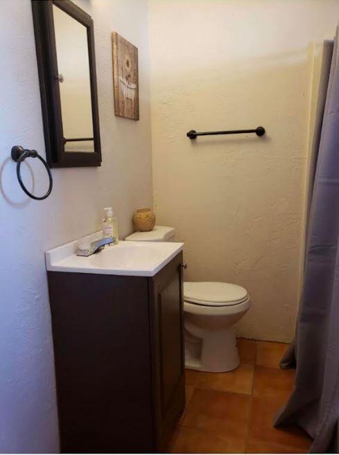 3327 Caminito Quintana