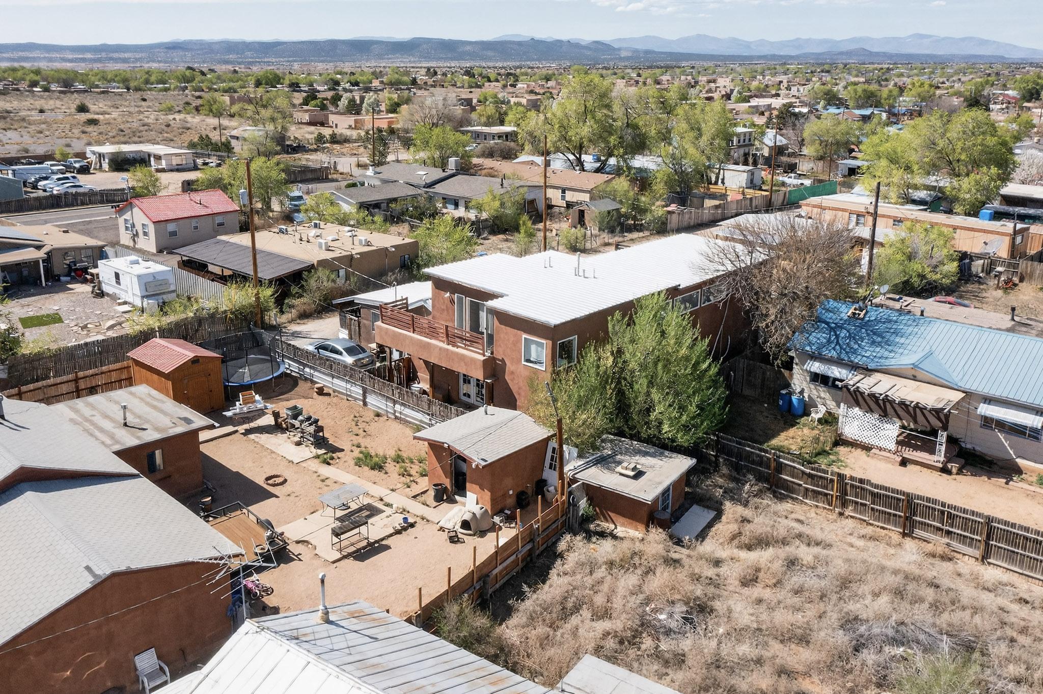 3327 Caminito Quintana