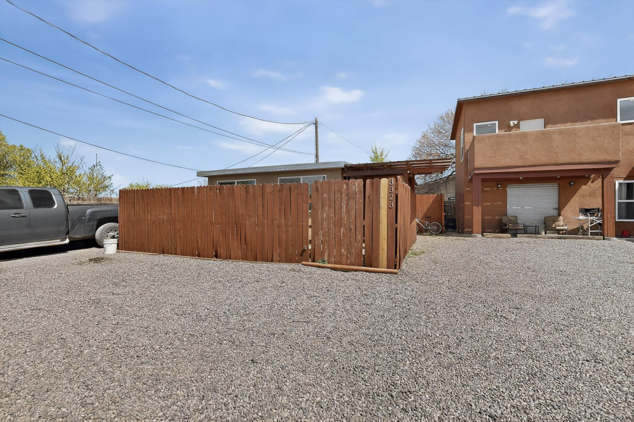 3327 Caminito Quintana