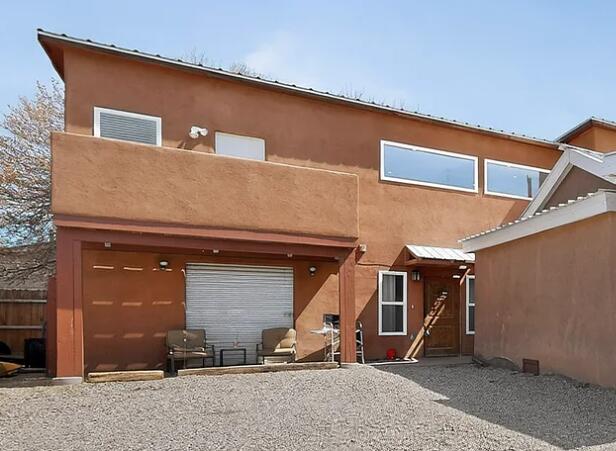 3327 Caminito Quintana