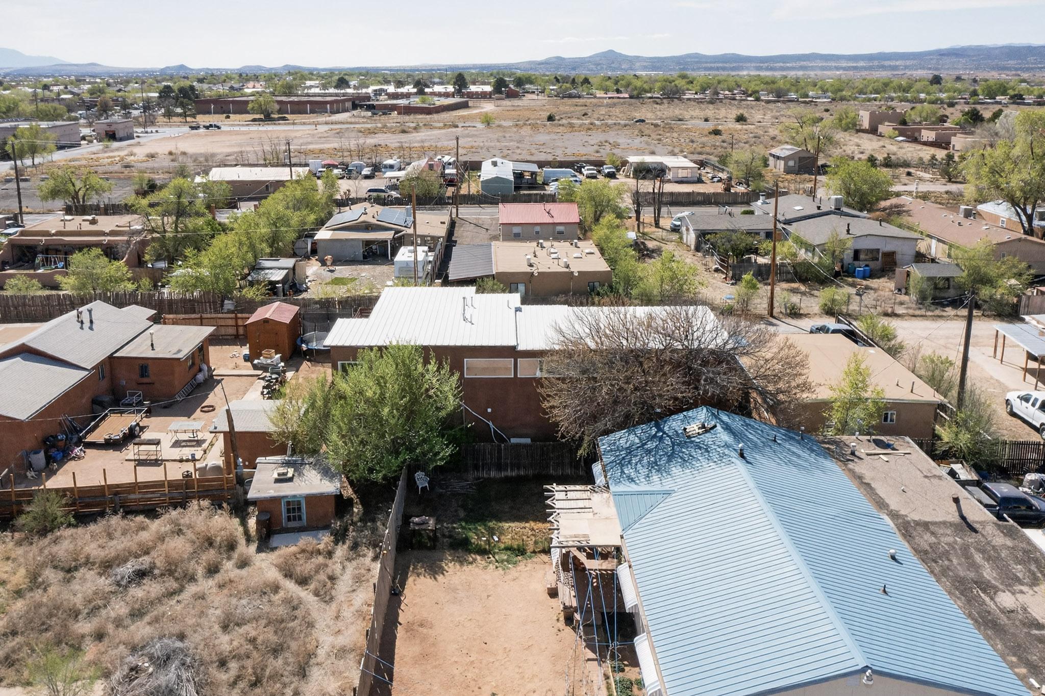 3327 Caminito Quintana