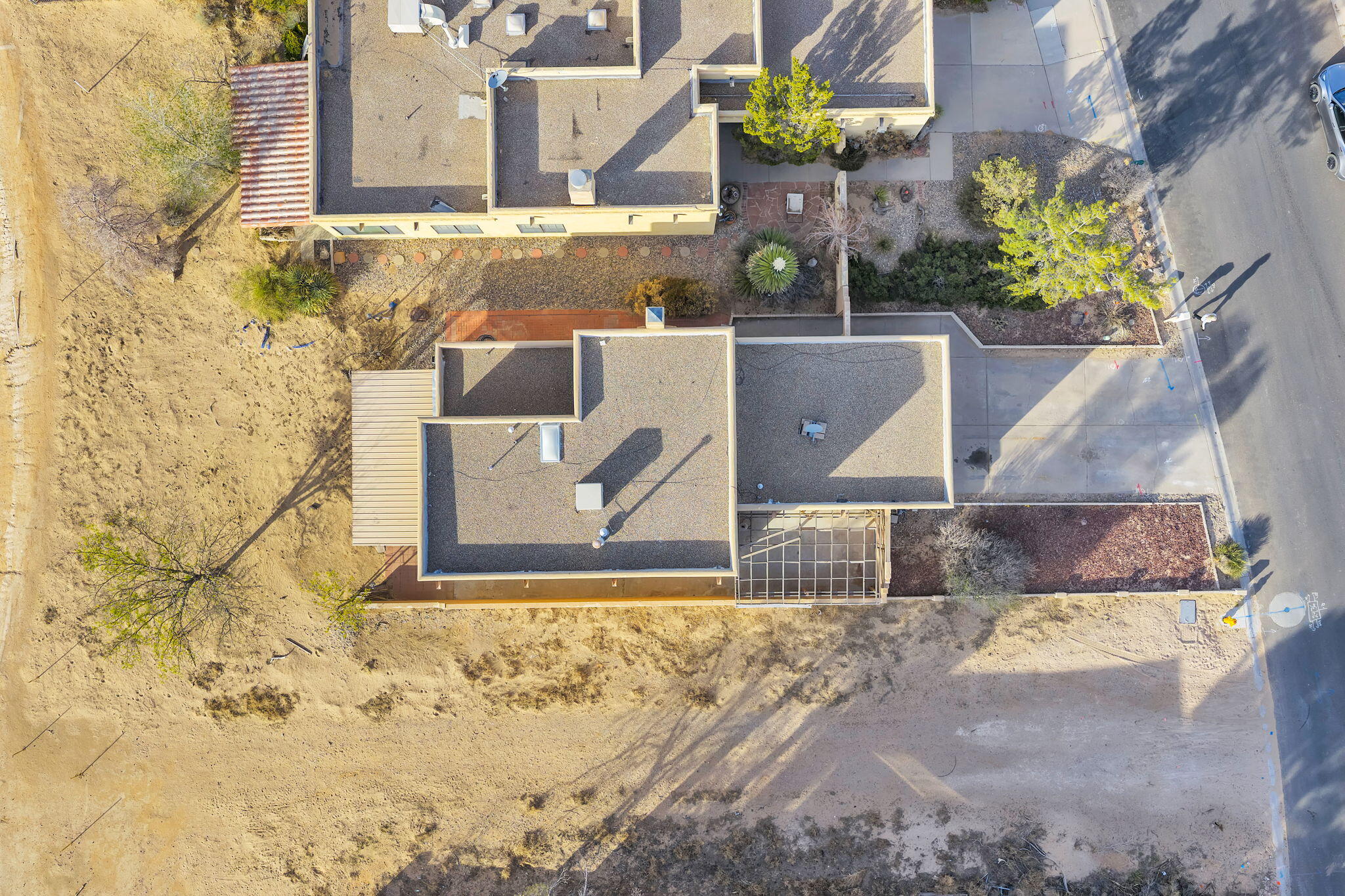 688 Lakeview Circle SE