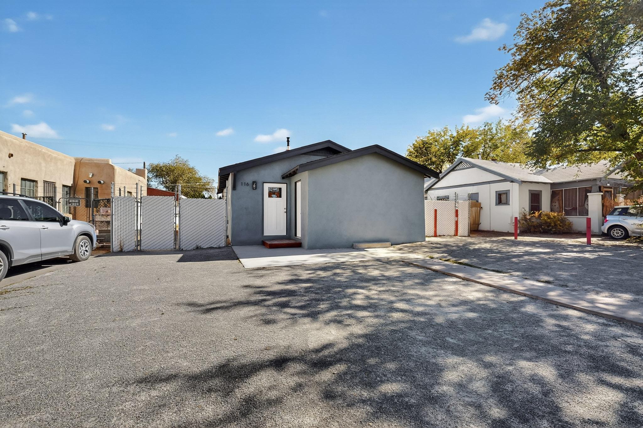 116 Stanford Drive SE