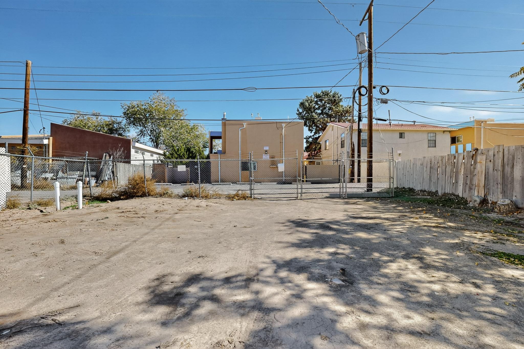 116 Stanford Drive SE