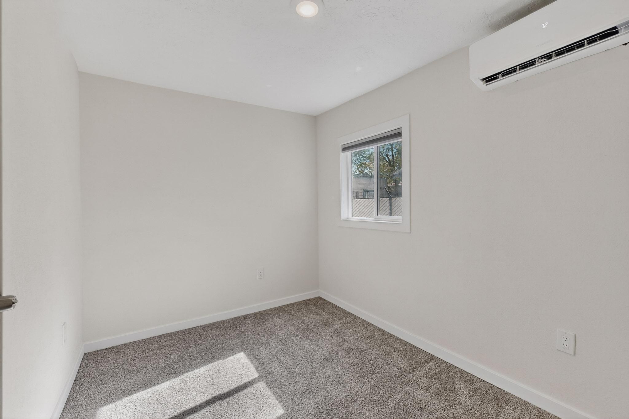116 Stanford Drive SE