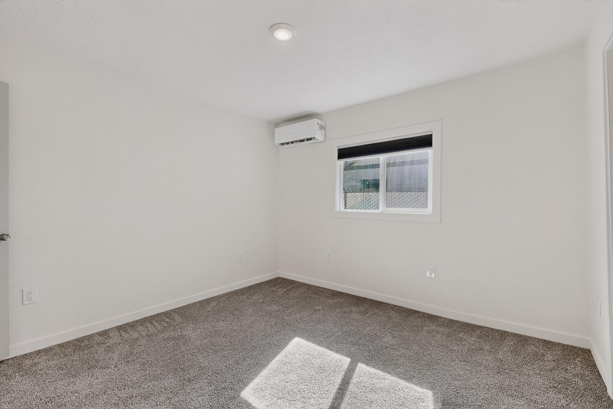 116 Stanford Drive SE