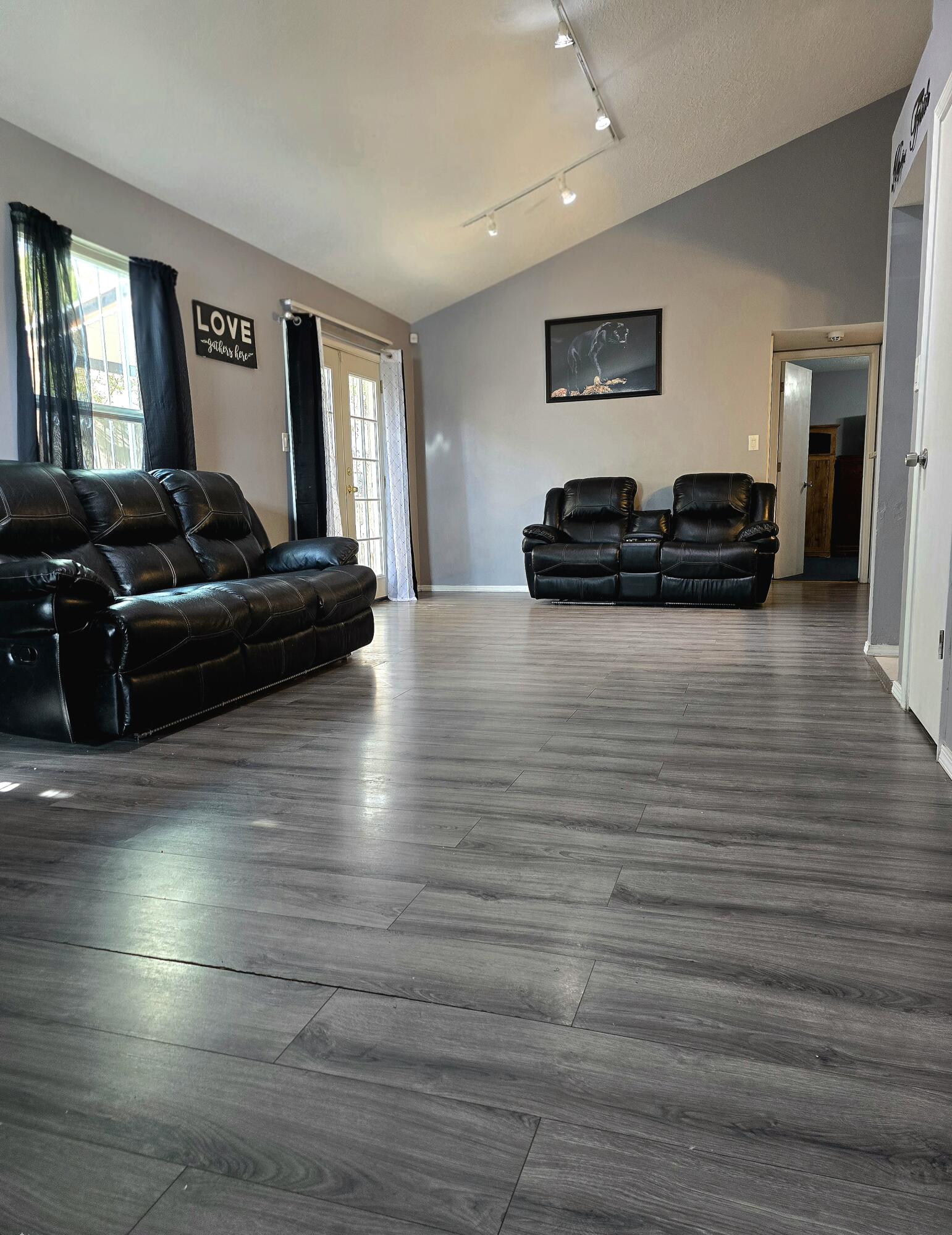 924 W Sky Street SW