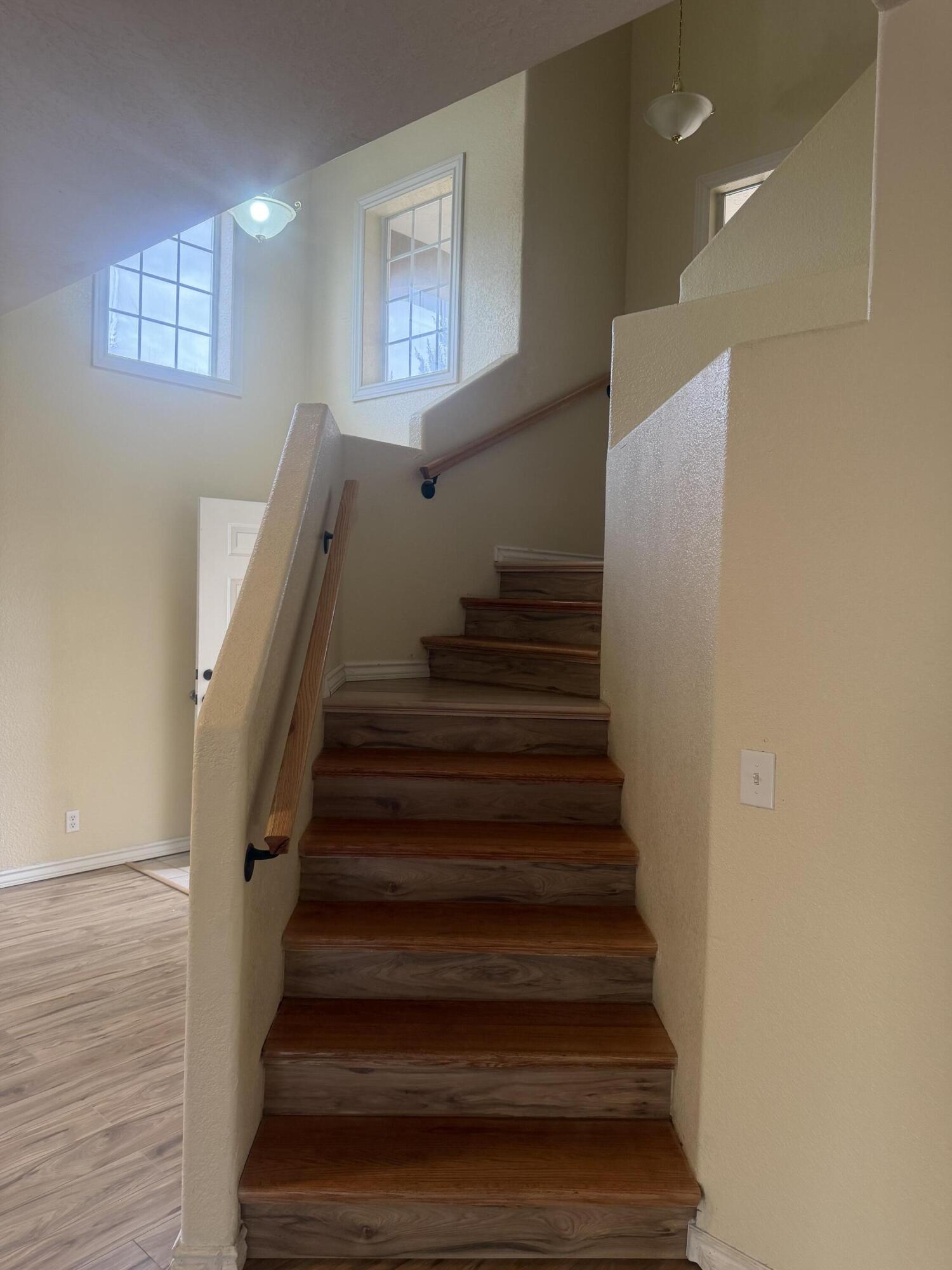 1012 Kiska Street NW