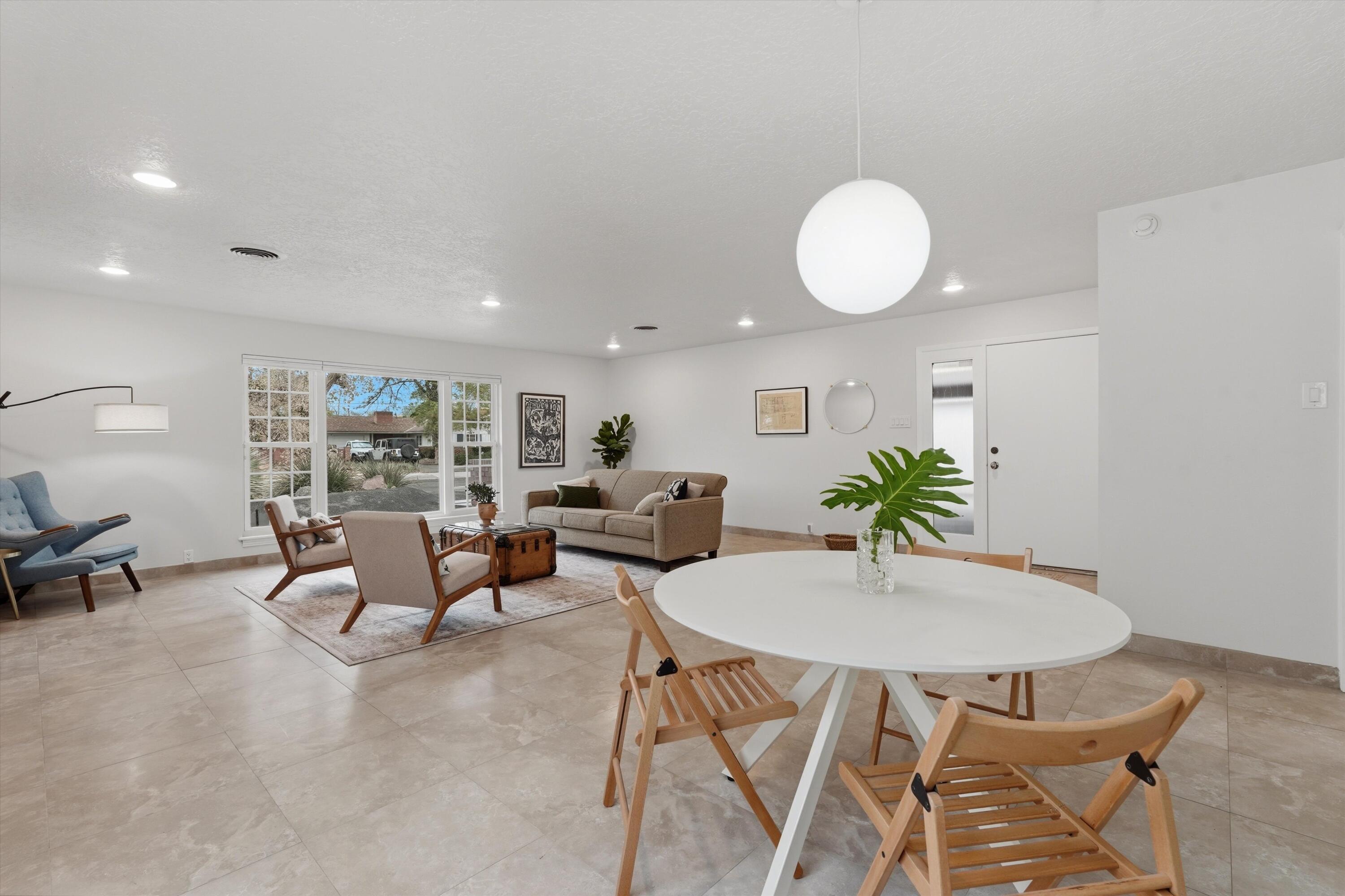 1522 San Patricio Avenue SW