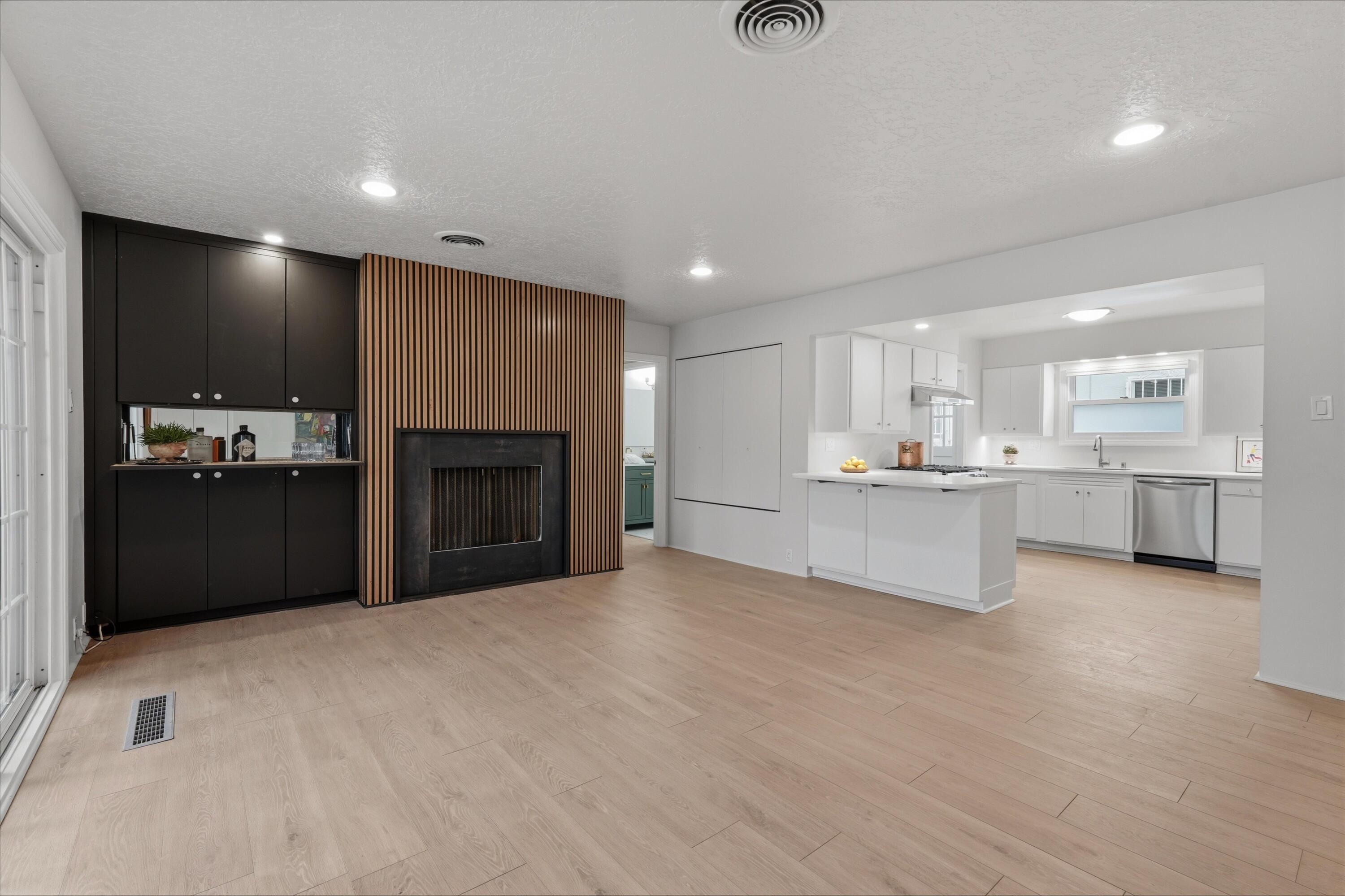 1522 San Patricio Avenue SW