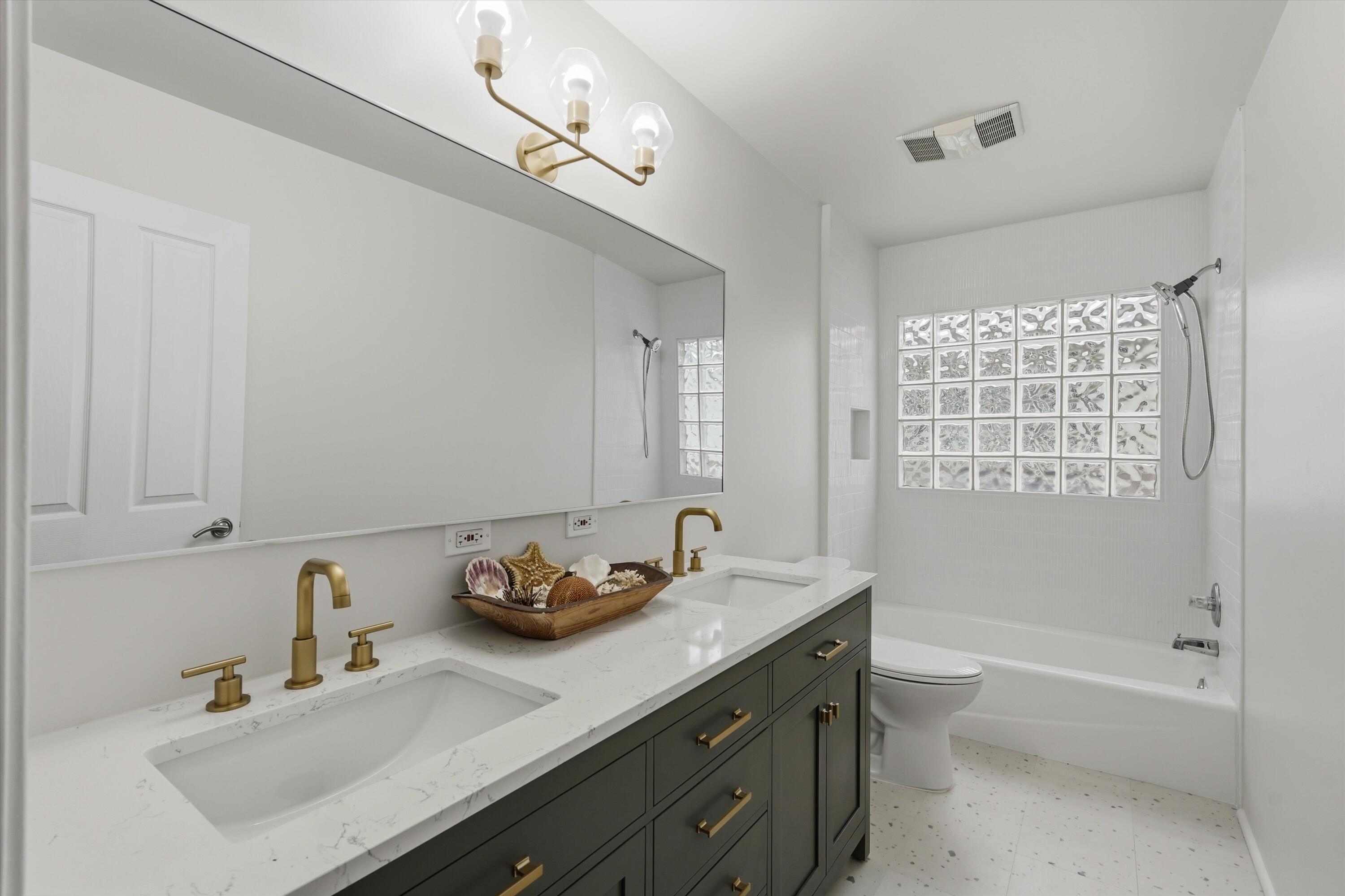 1522 San Patricio Avenue SW