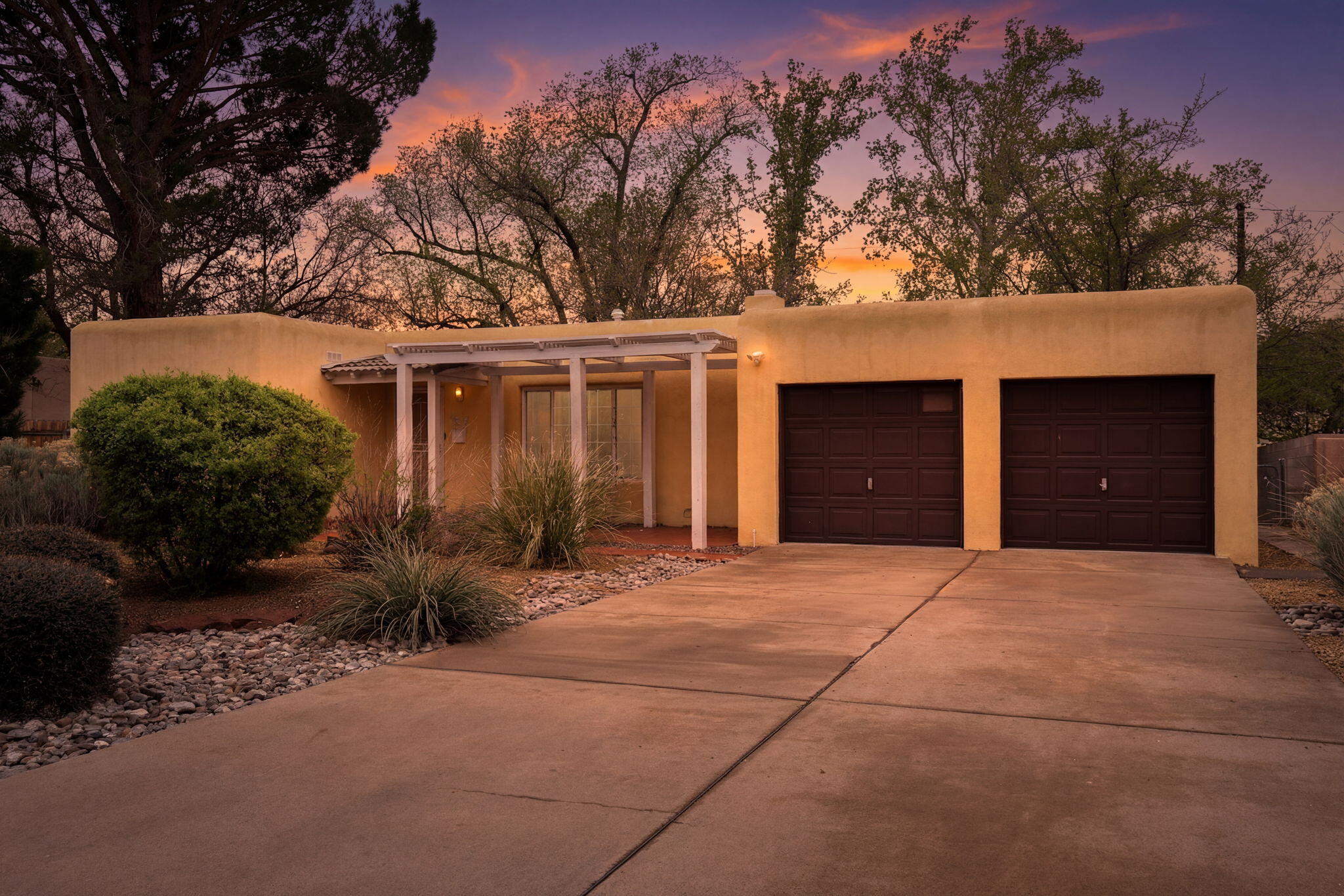 3812 Calle Del Monte NE