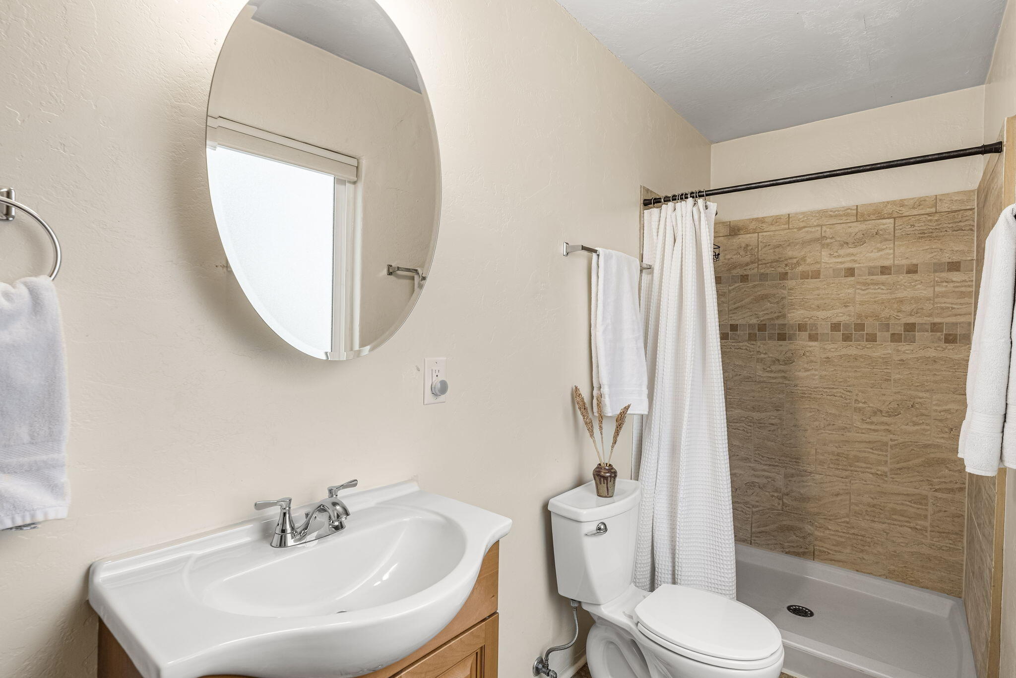 3812 Calle Del Monte NE