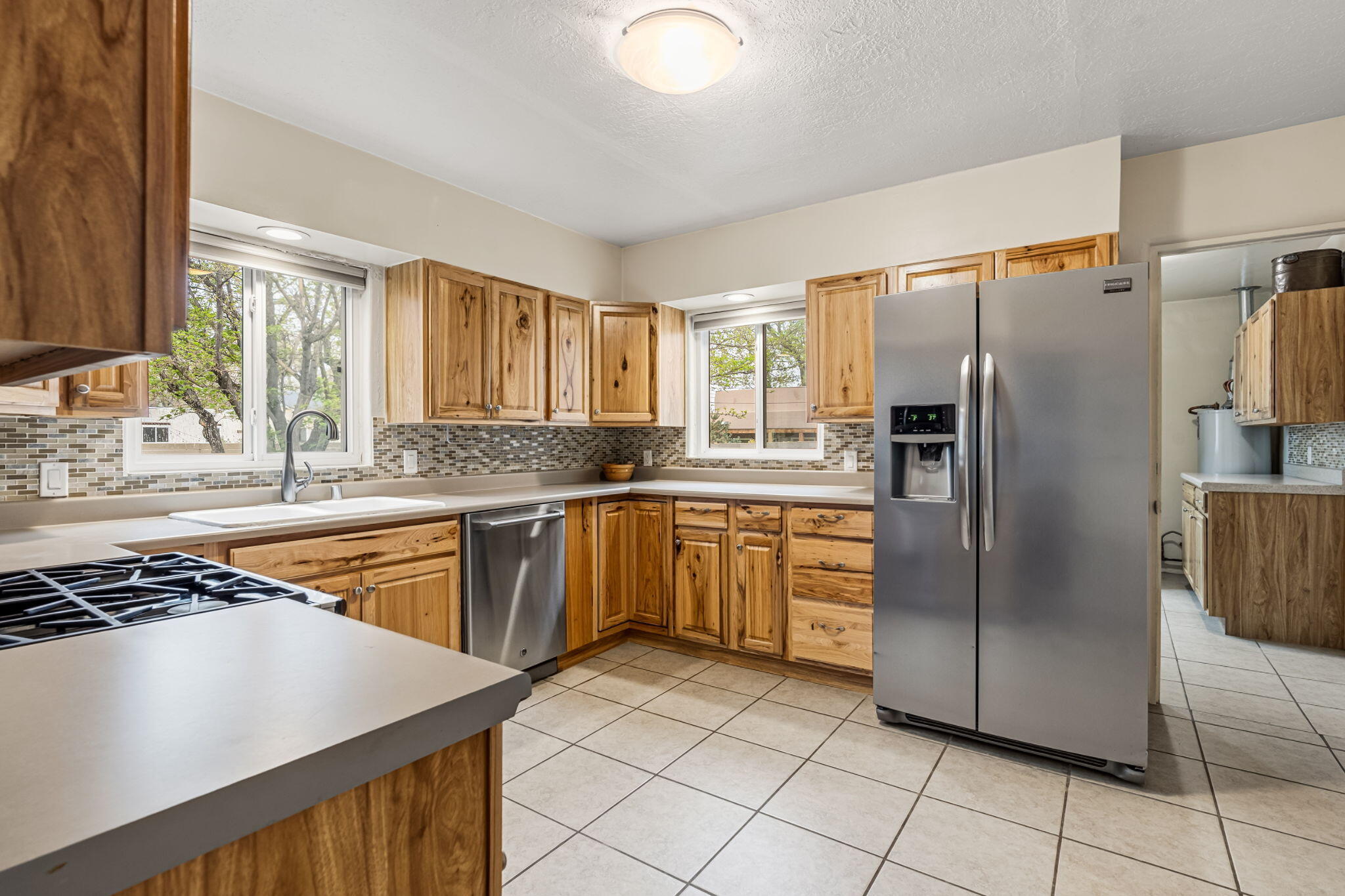 3812 Calle Del Monte NE