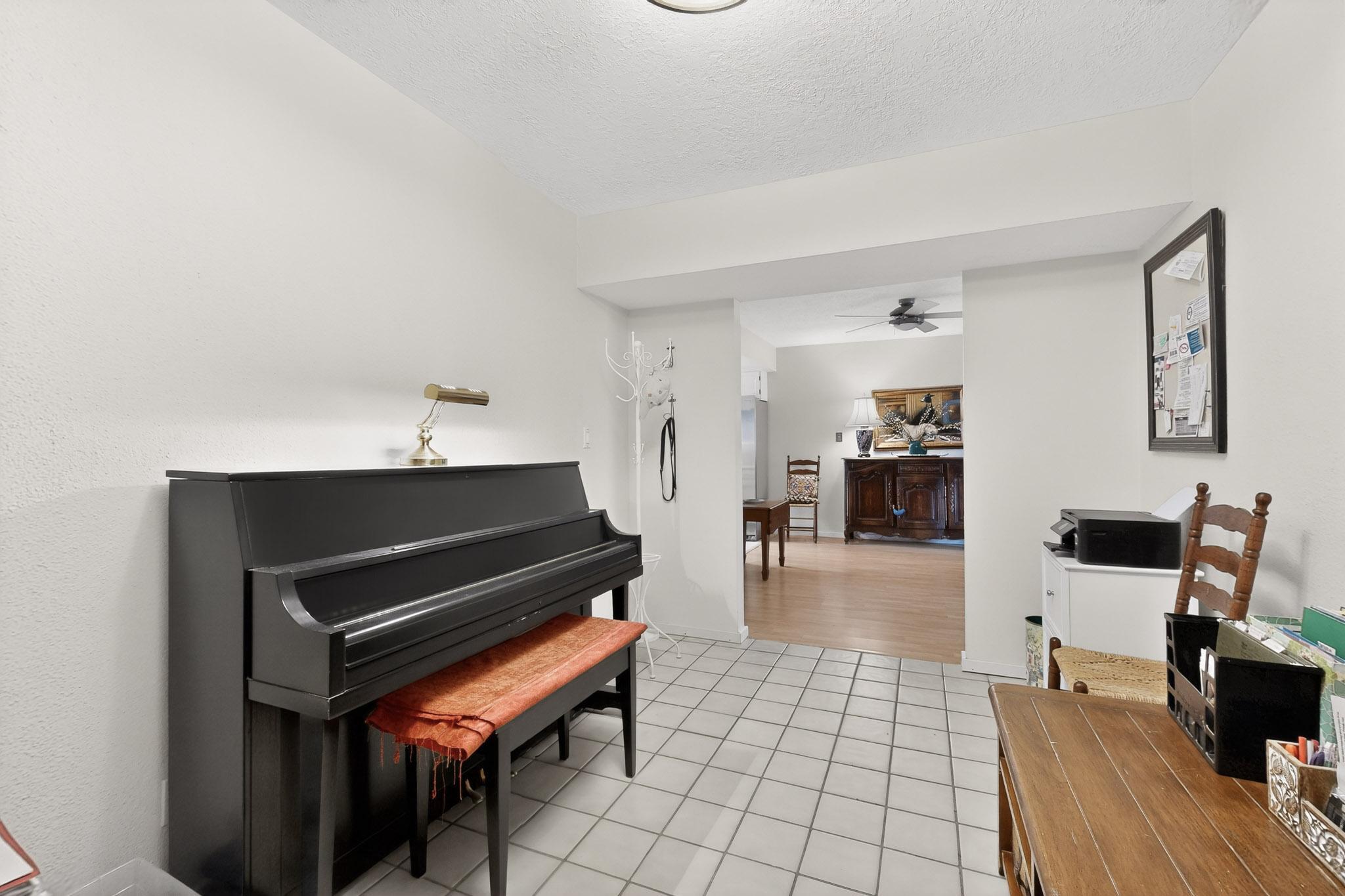 785 Tramway Lane NE # 4B