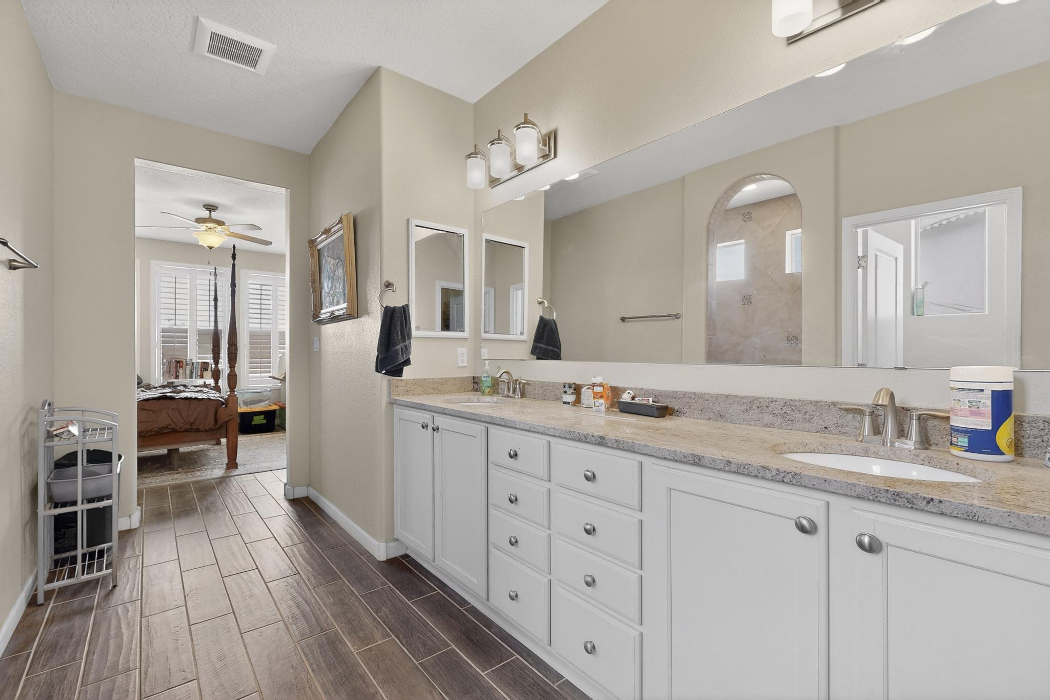 8752 Abierto Vista Circle NW