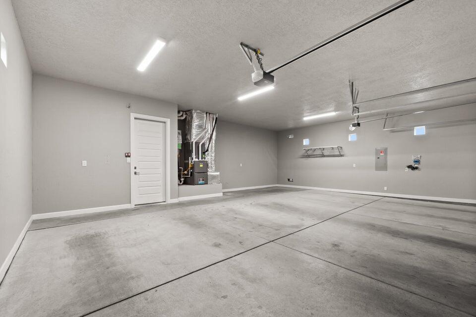 2422 Lynn Road SE