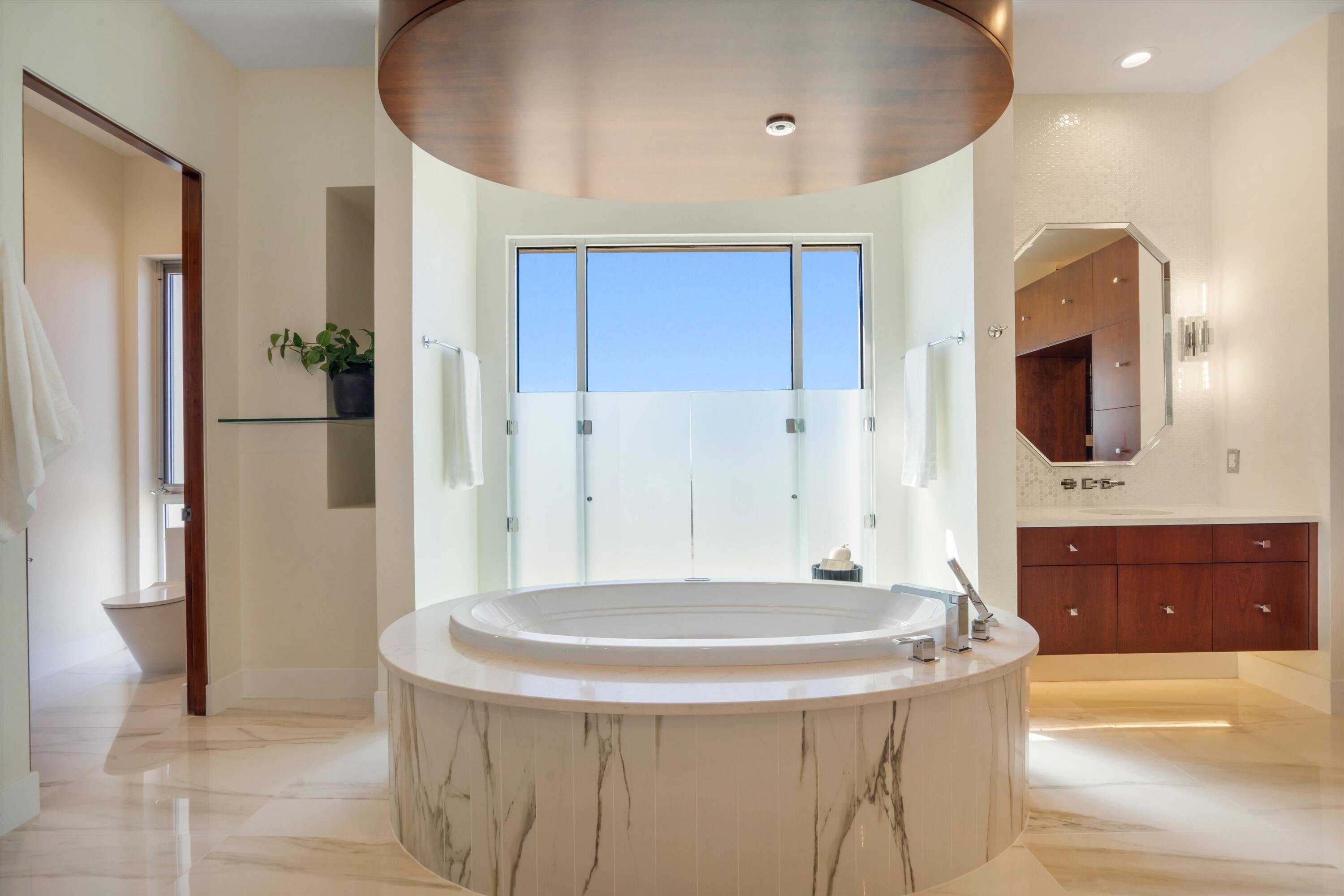 13632 Canada Del Oso Place NE