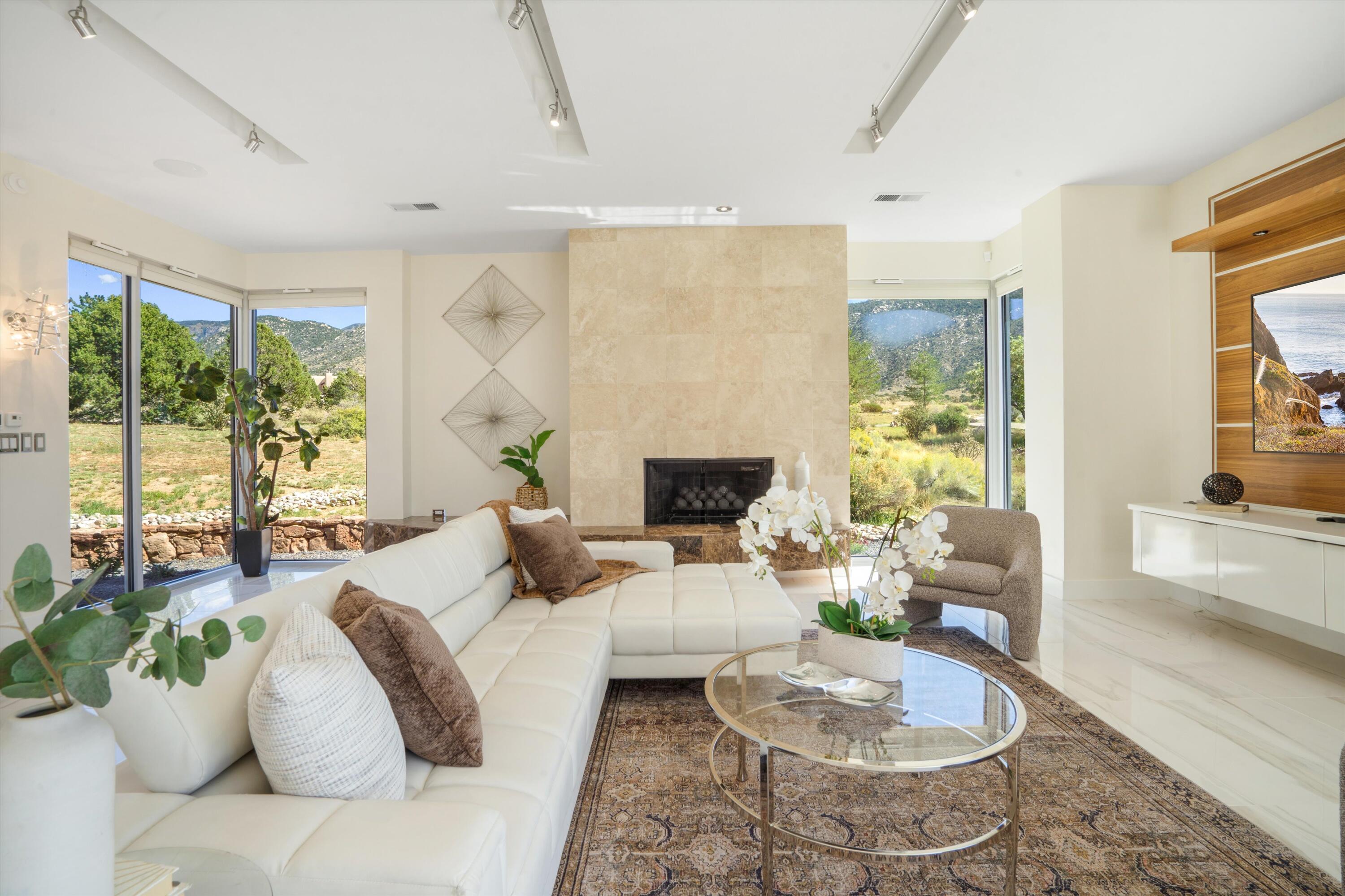 13632 Canada Del Oso Place NE