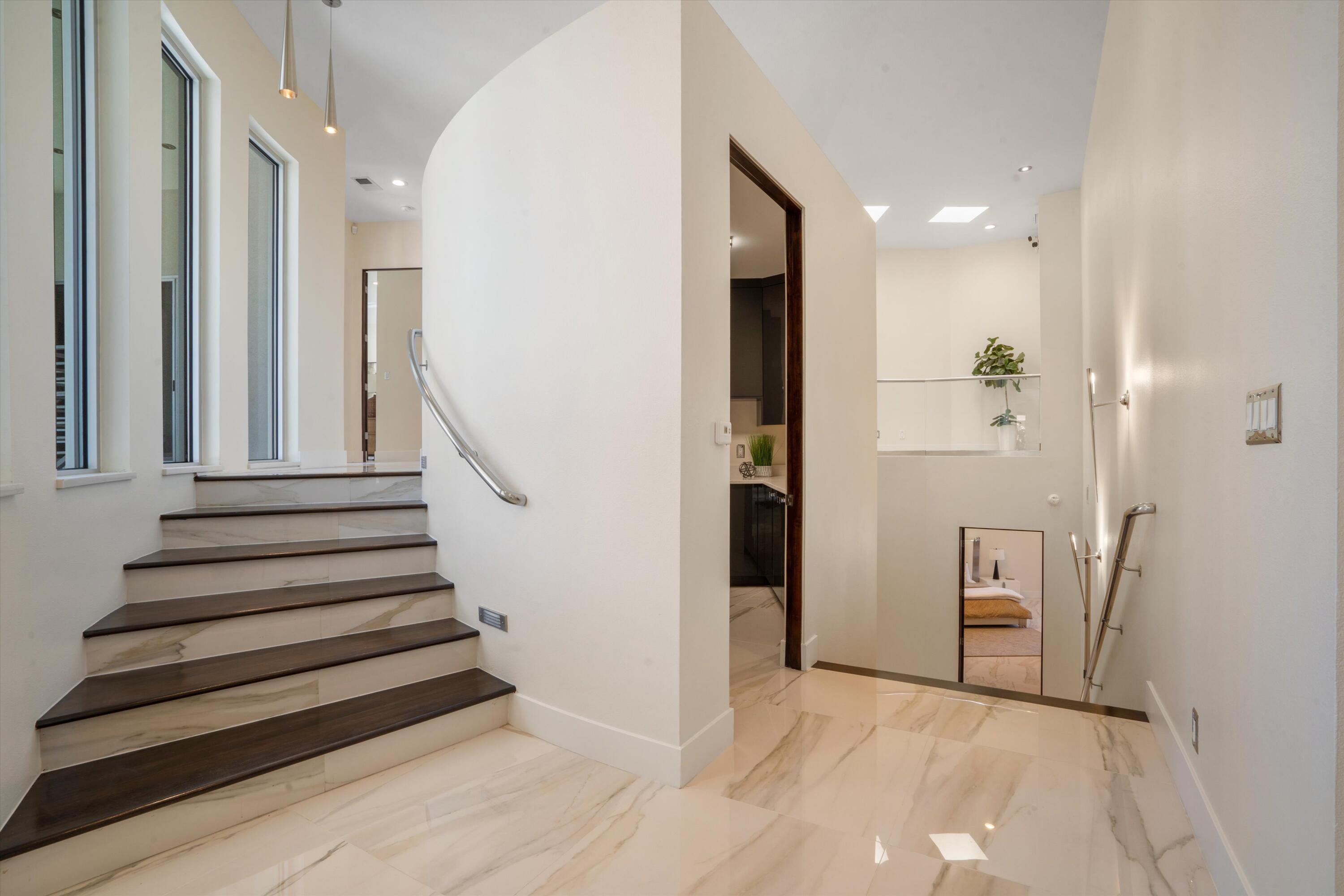 13632 Canada Del Oso Place NE