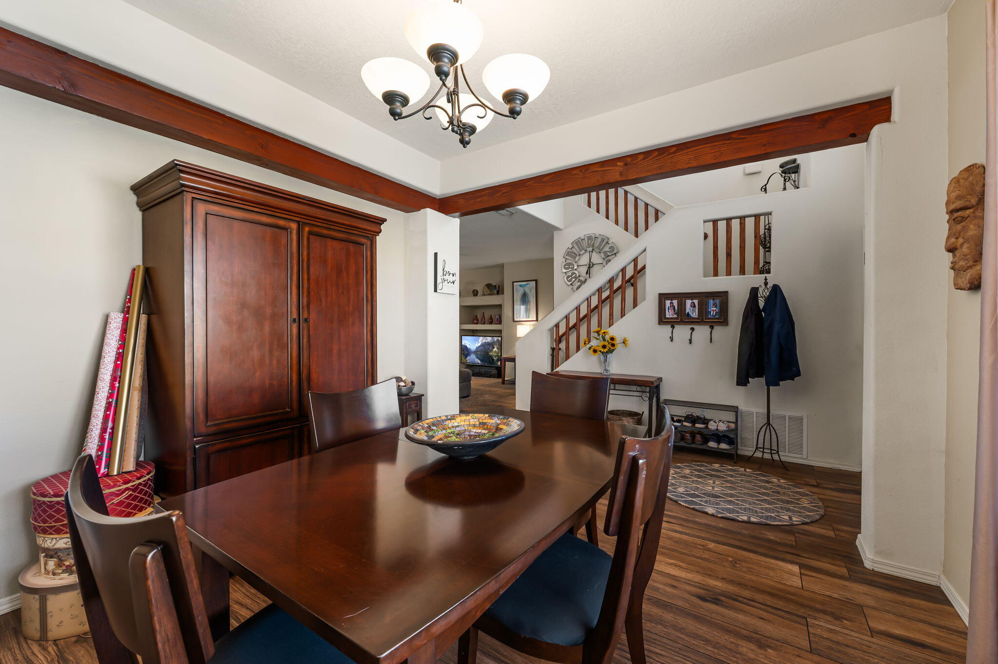 7424 Cedar Waxwing Place NW