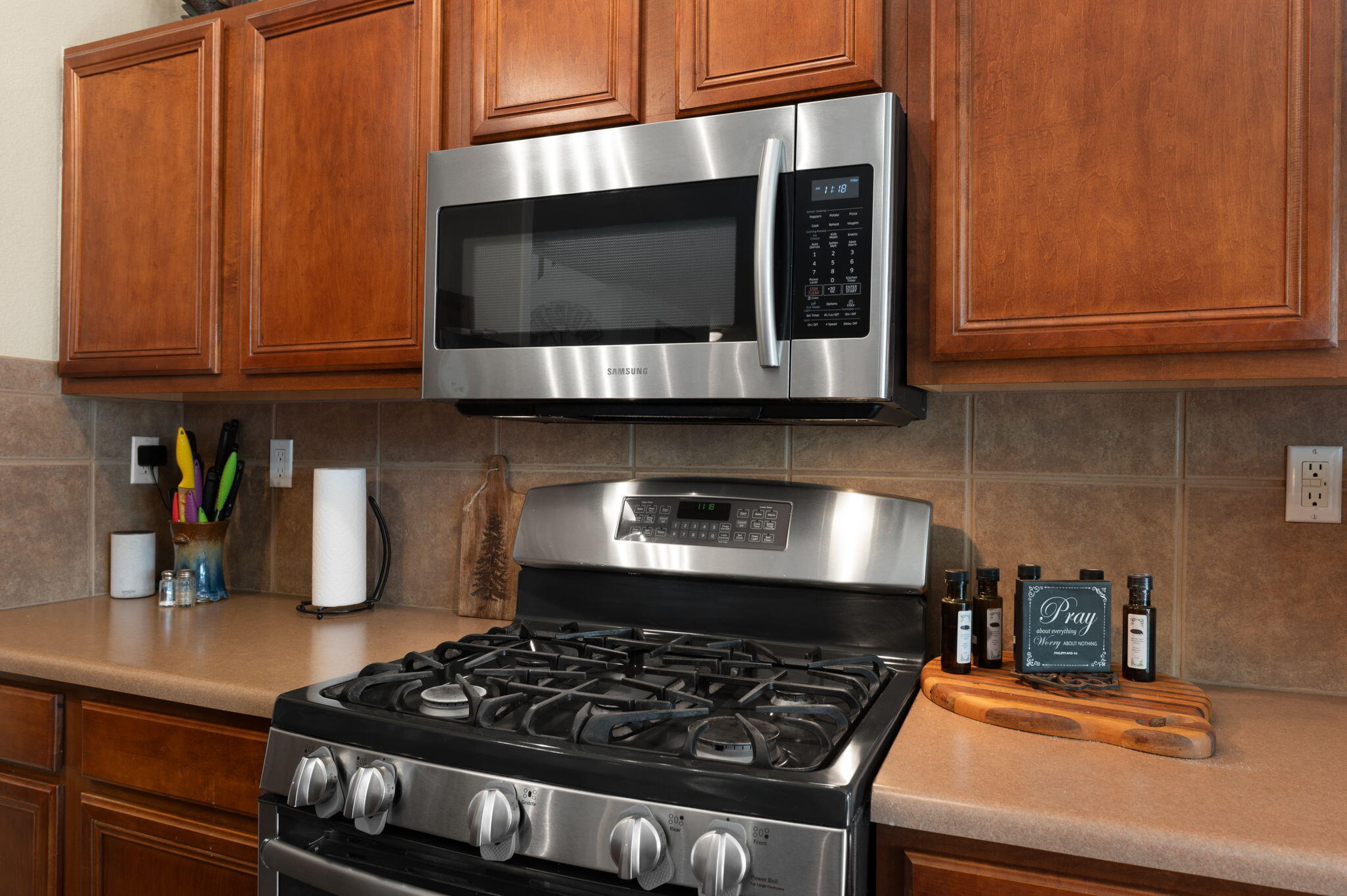 7424 Cedar Waxwing Place NW