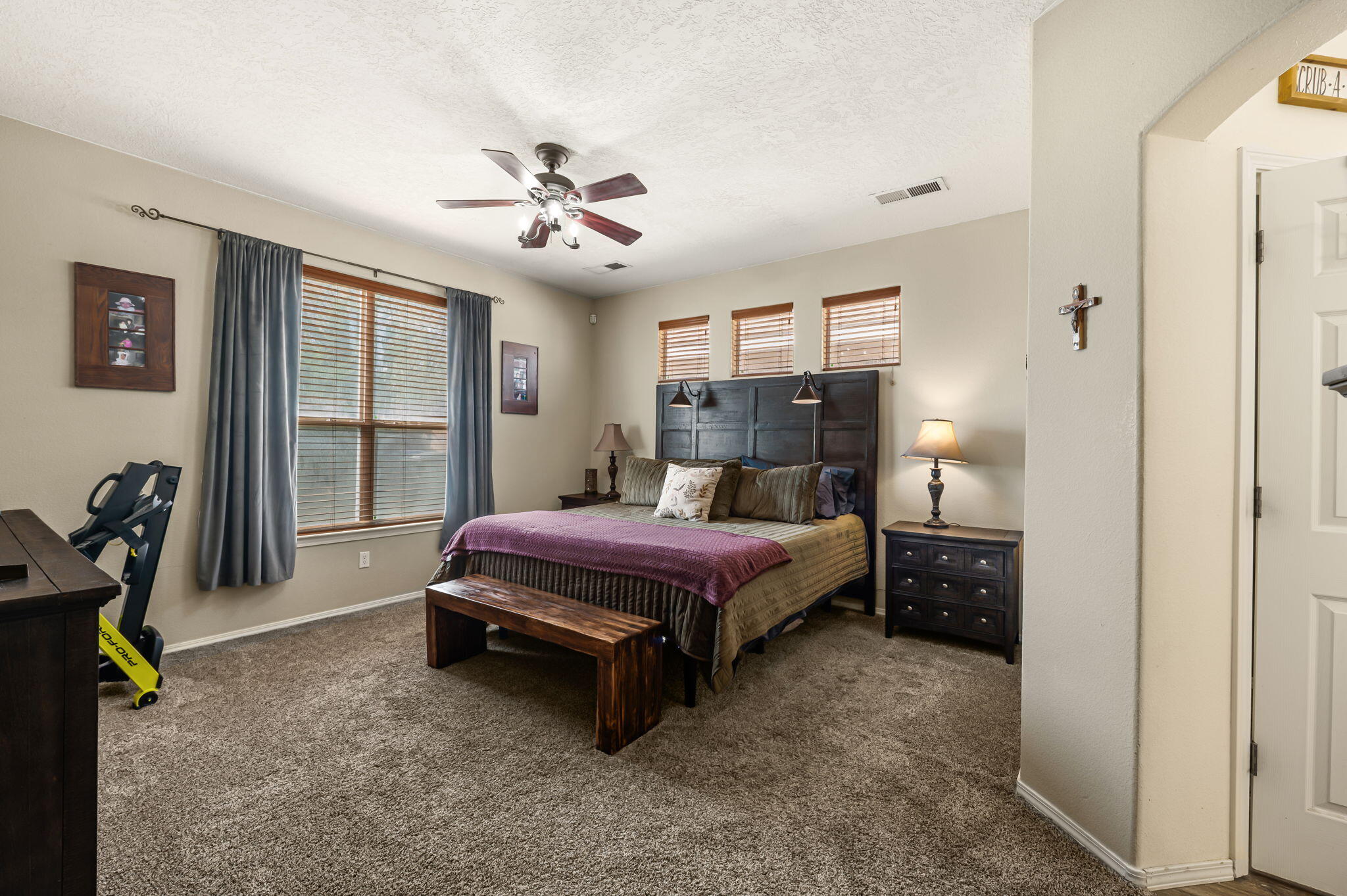 7424 Cedar Waxwing Place NW