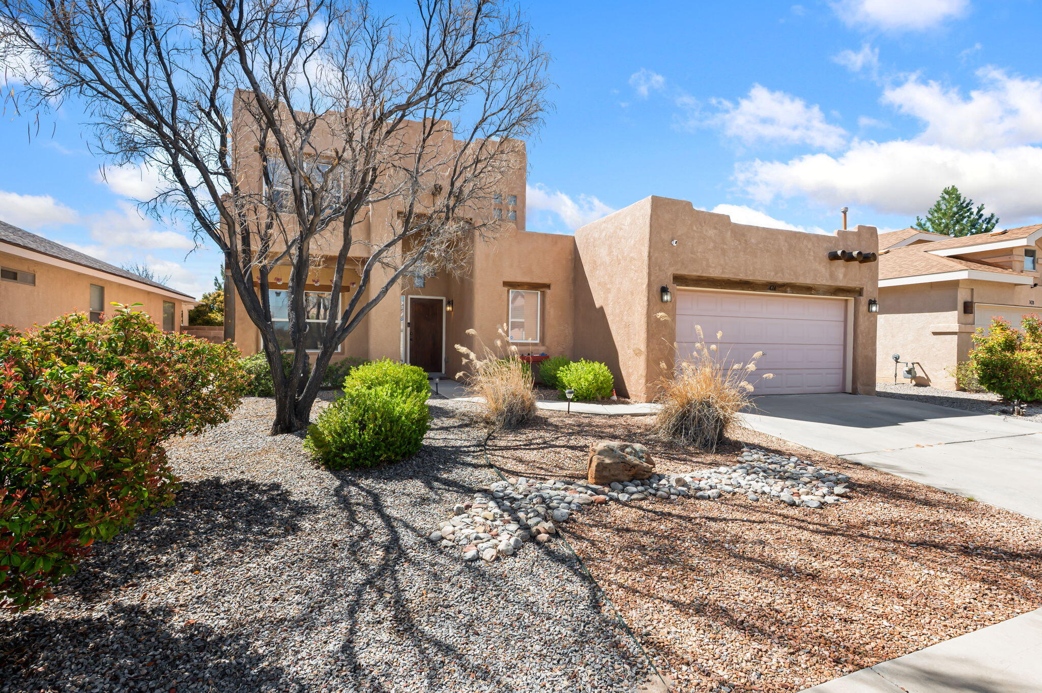 7424 Cedar Waxwing Place NW