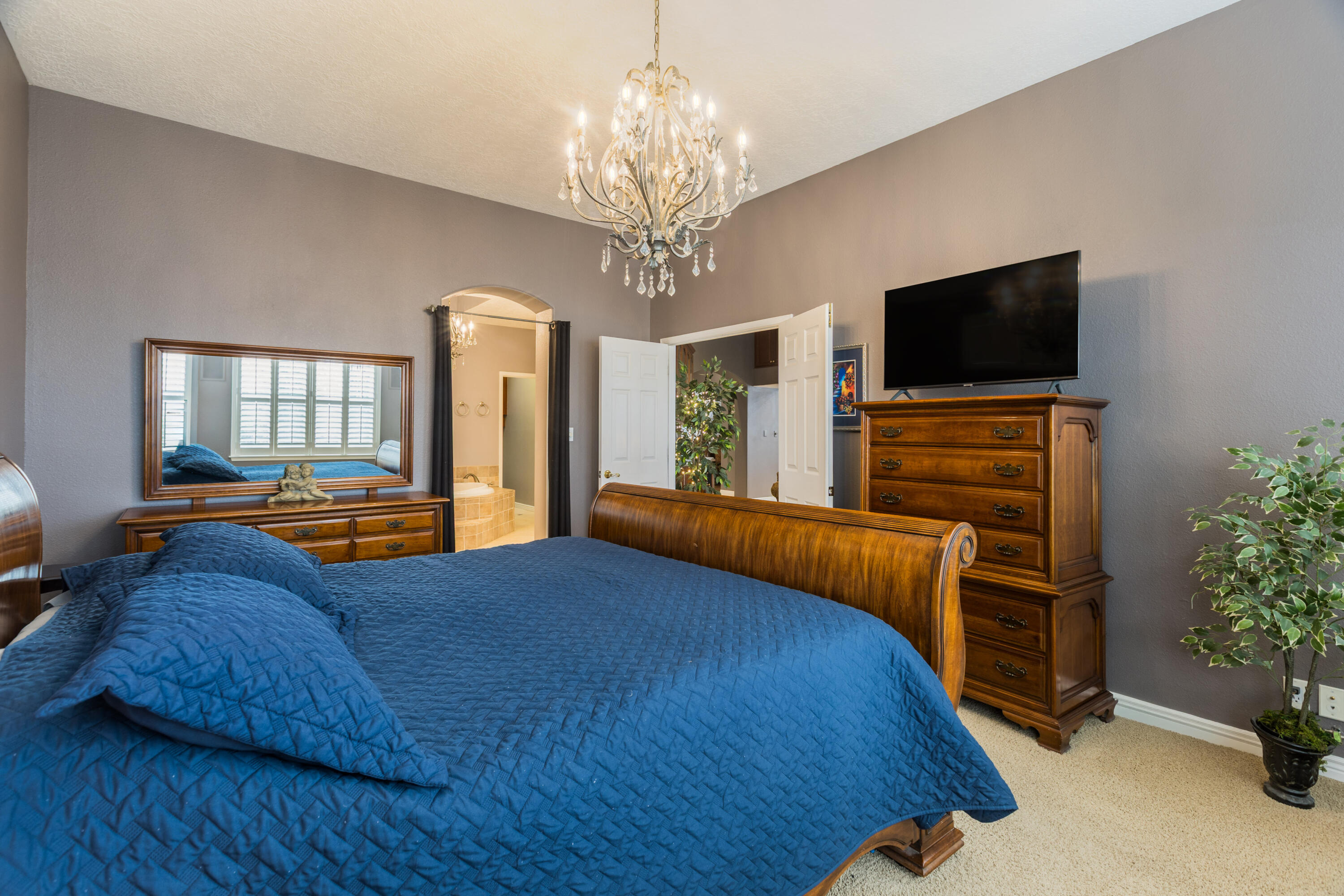 6605 Wentworth Court NE