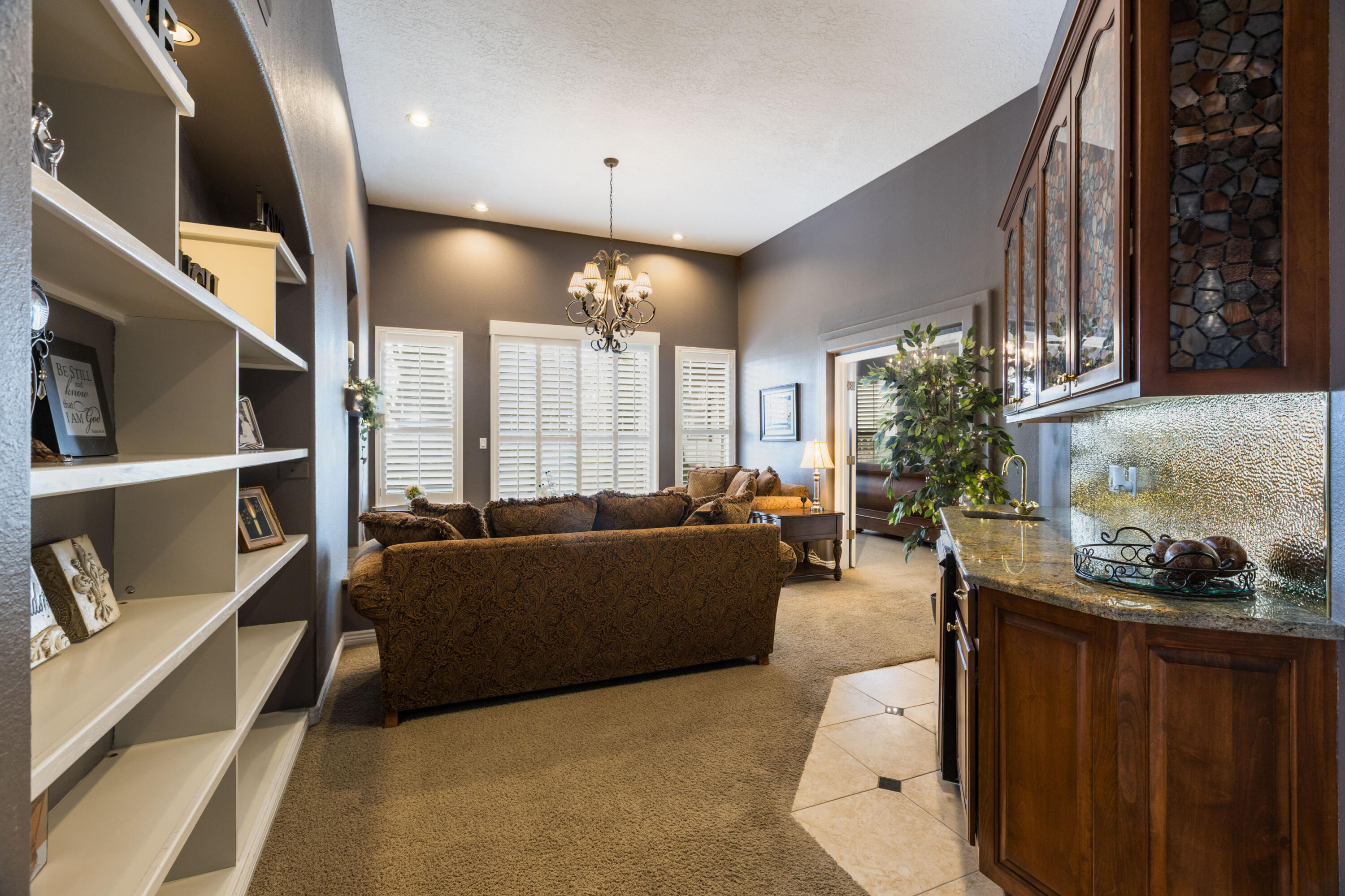 6605 Wentworth Court NE