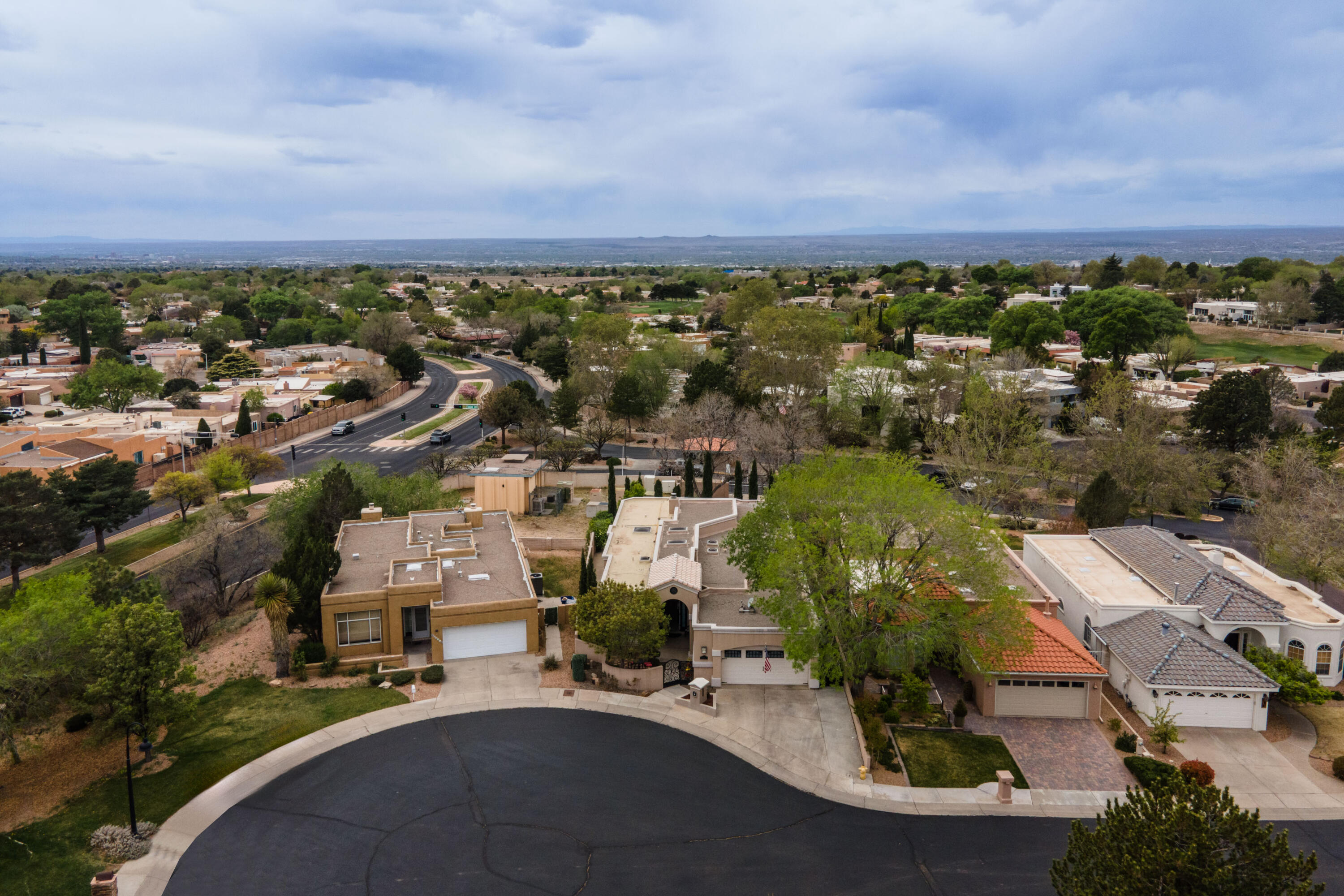 6605 Wentworth Court NE