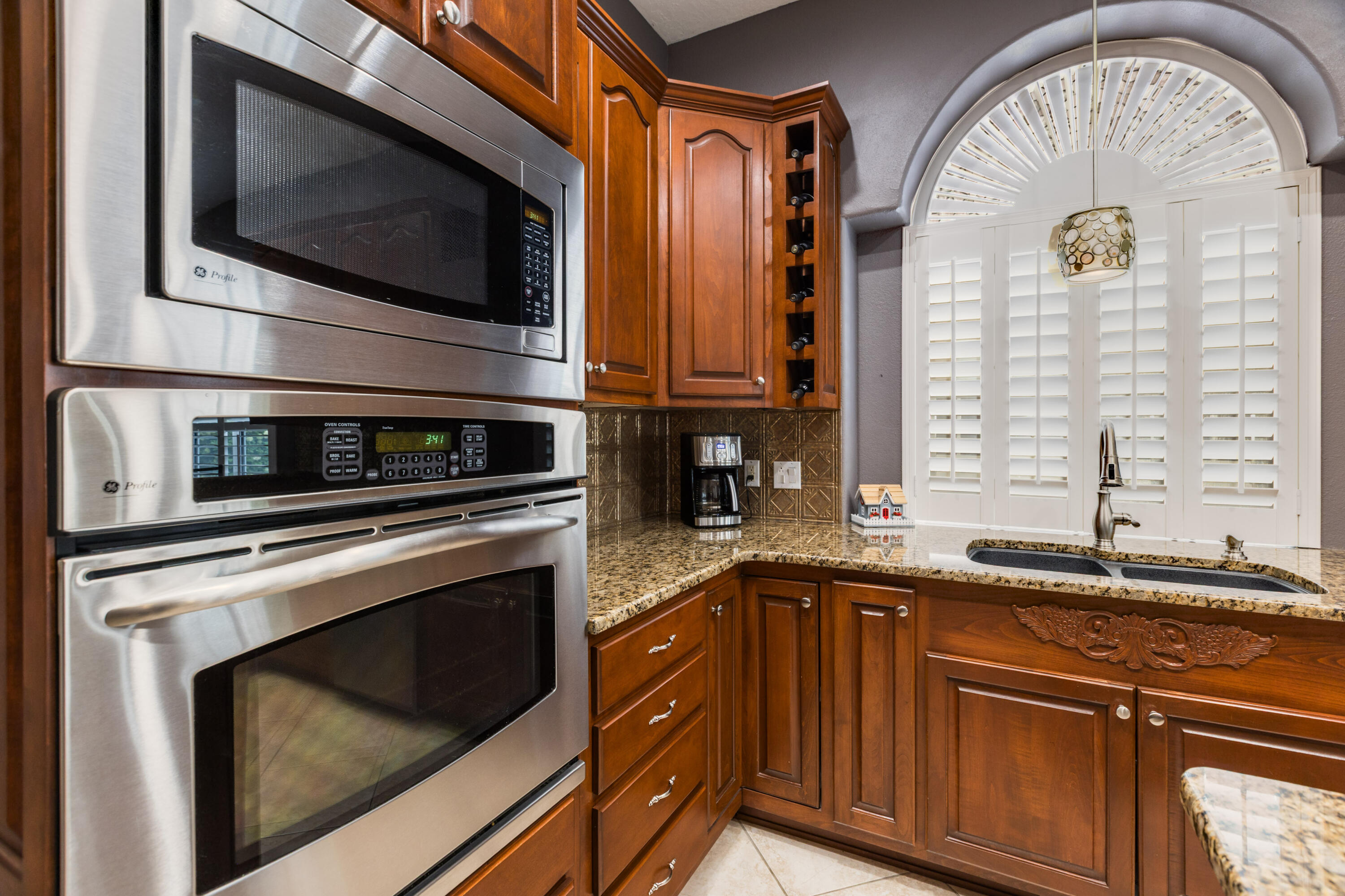 6605 Wentworth Court NE