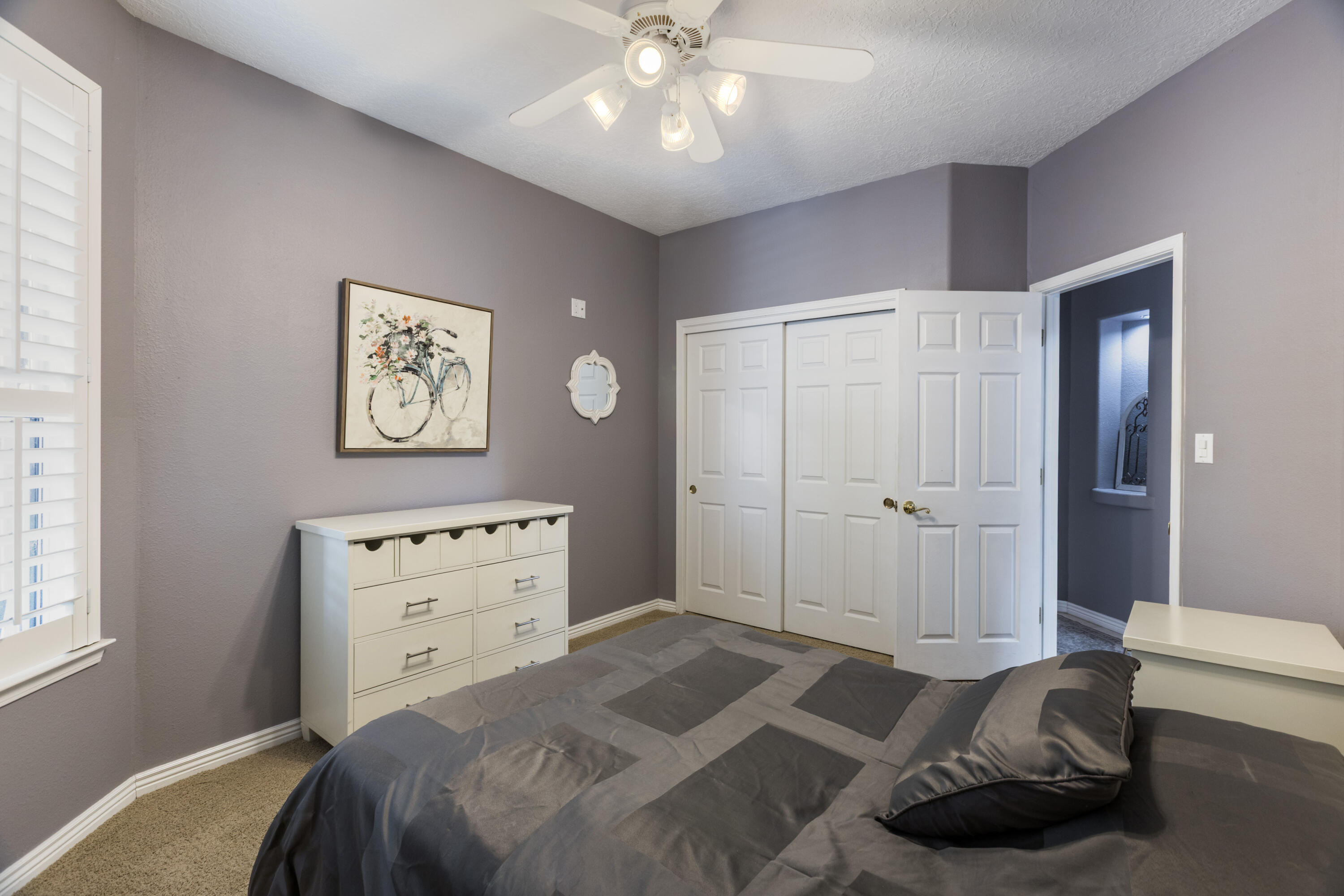 6605 Wentworth Court NE