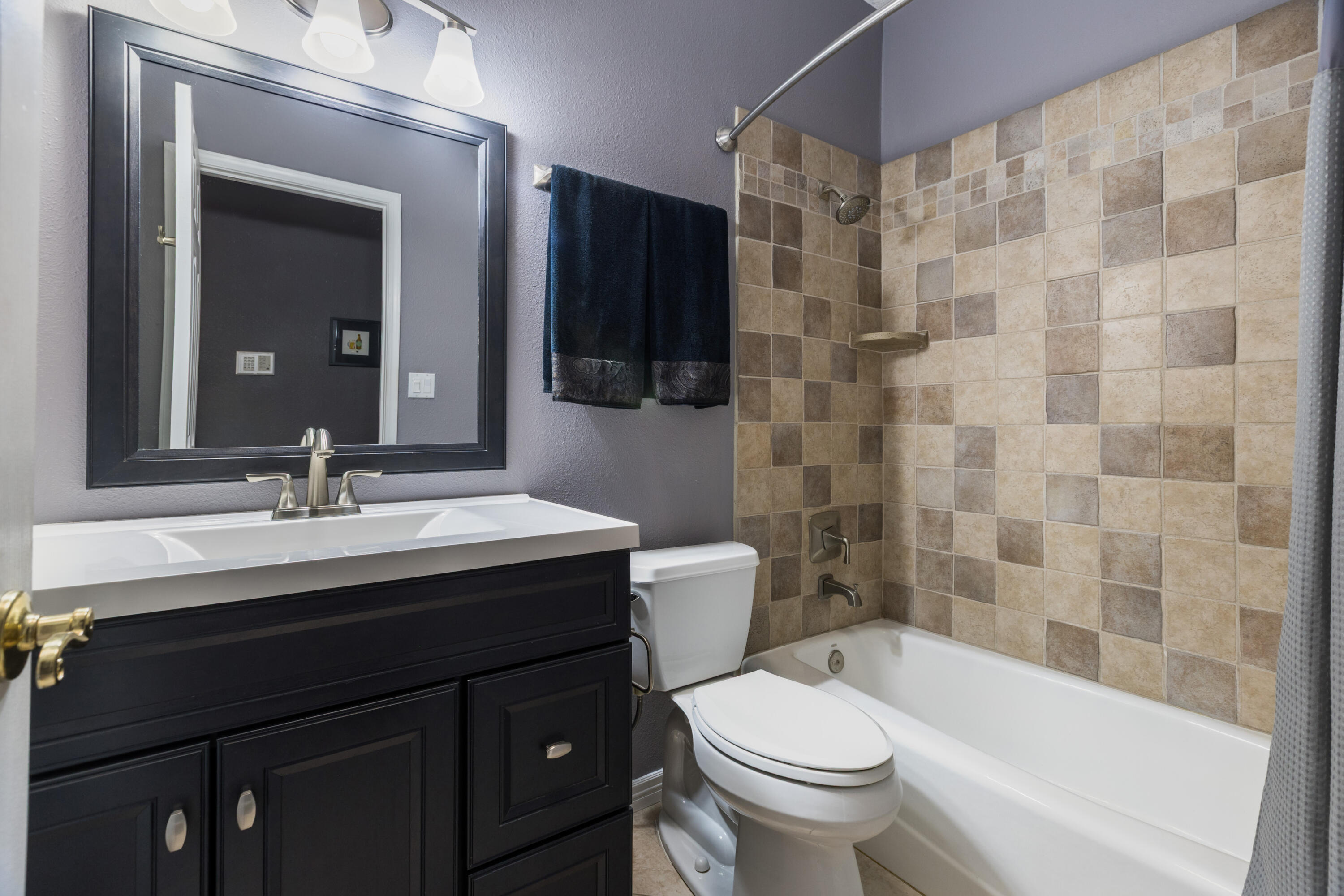 6605 Wentworth Court NE