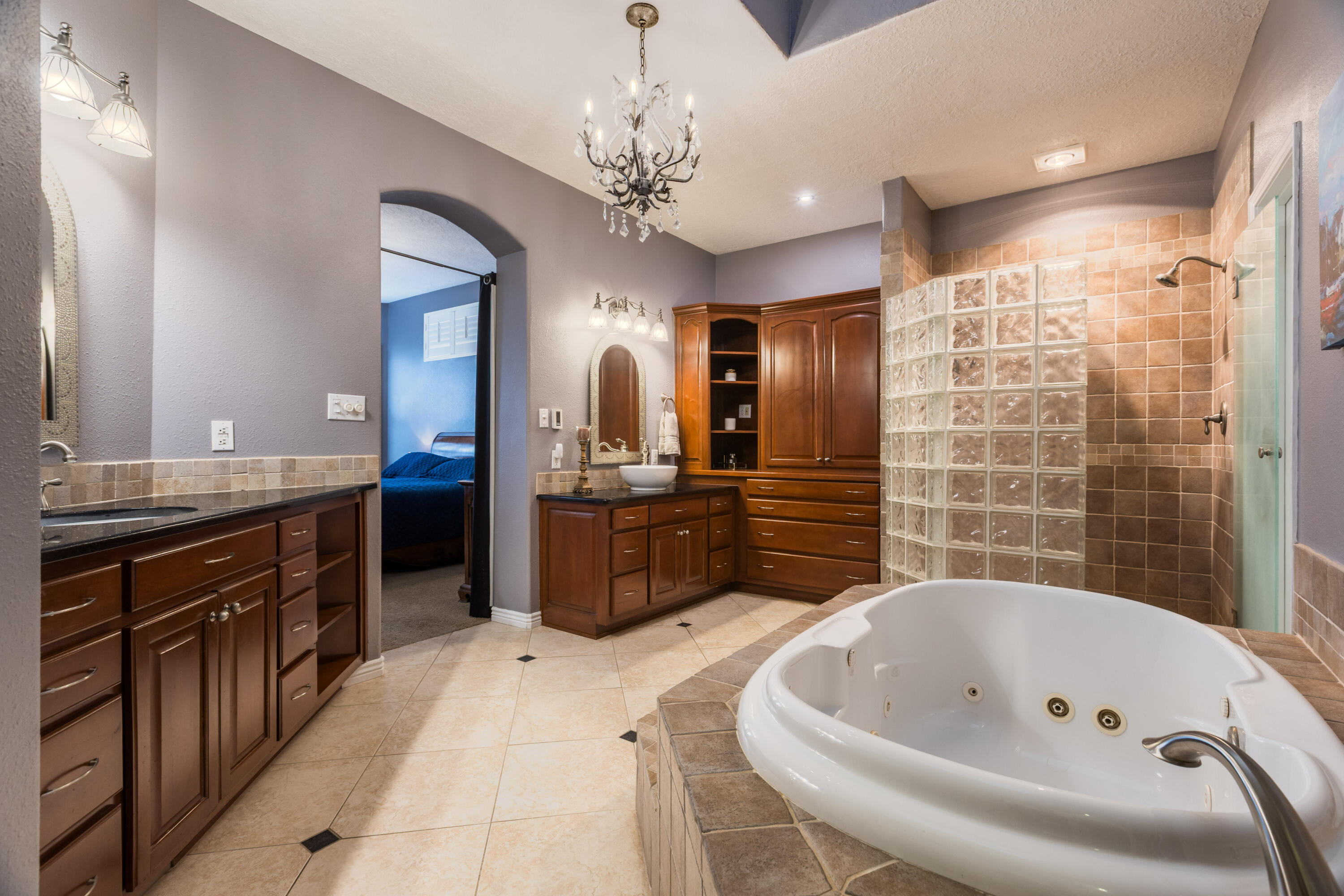 6605 Wentworth Court NE