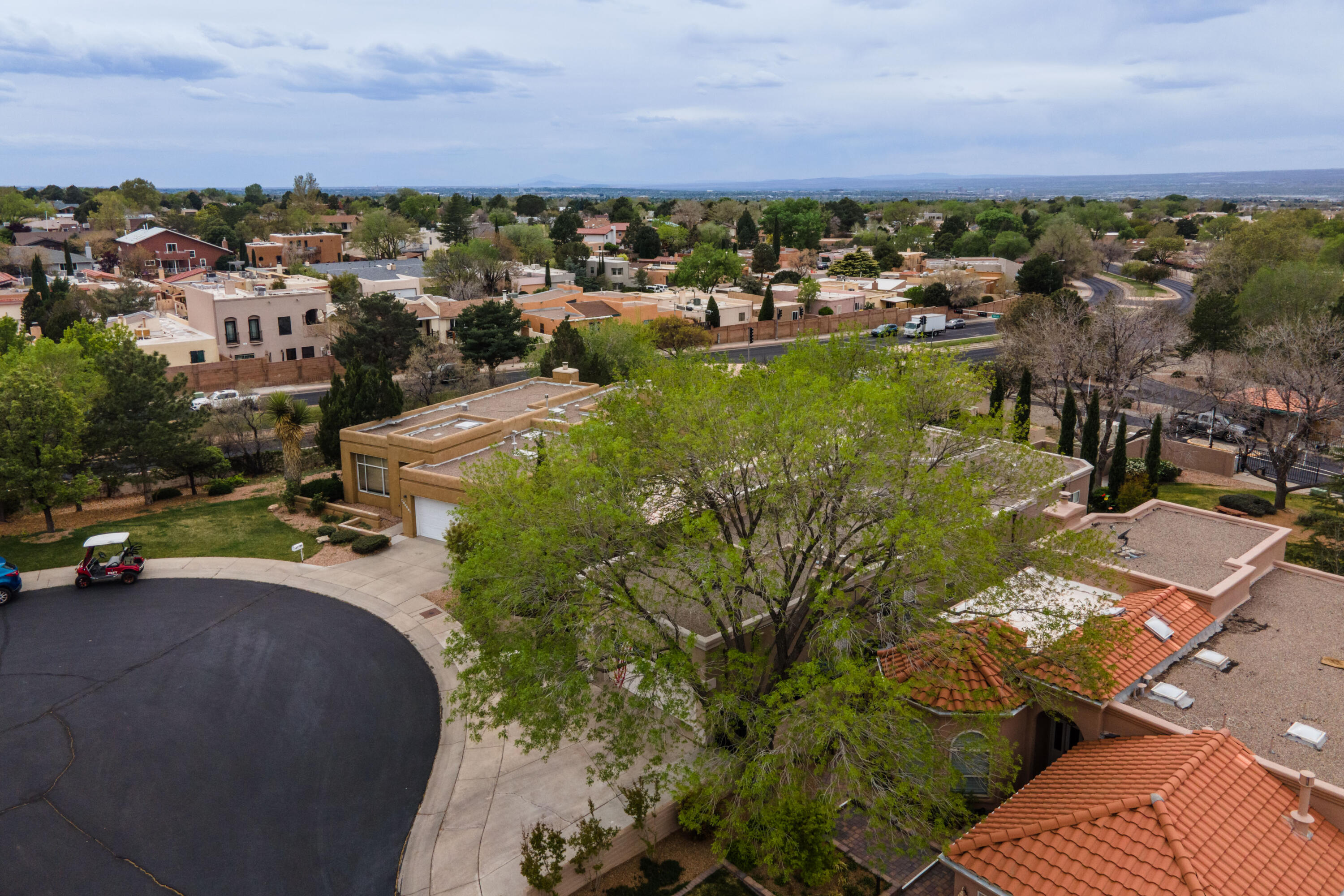 6605 Wentworth Court NE