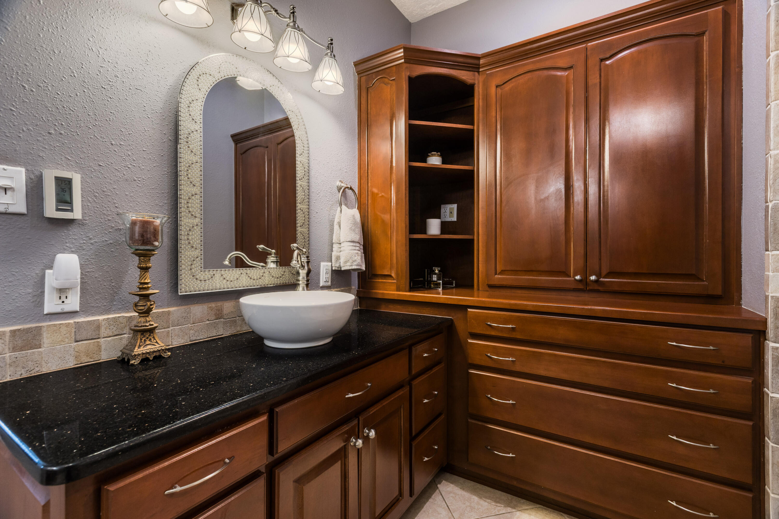 6605 Wentworth Court NE