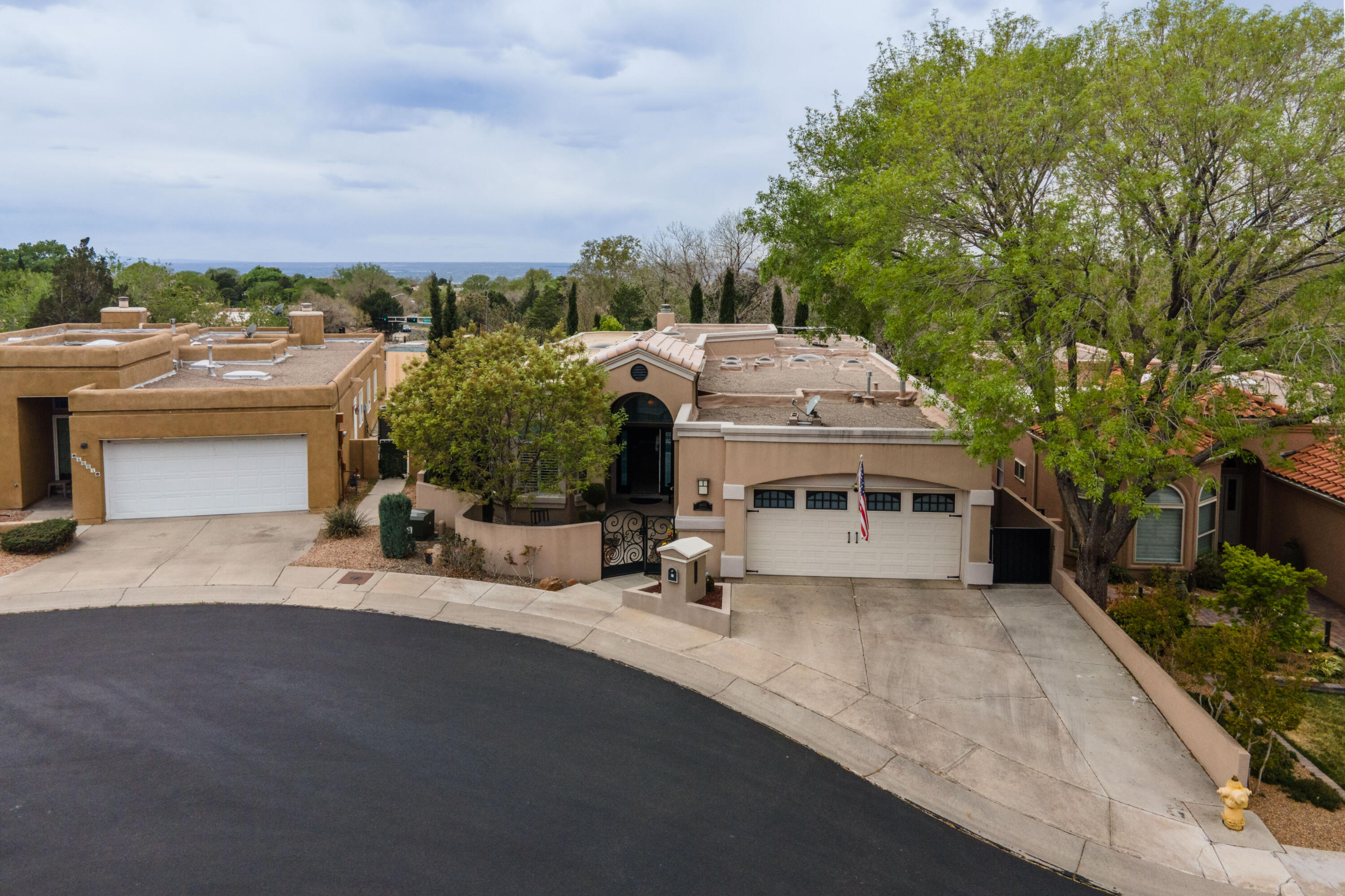 6605 Wentworth Court NE