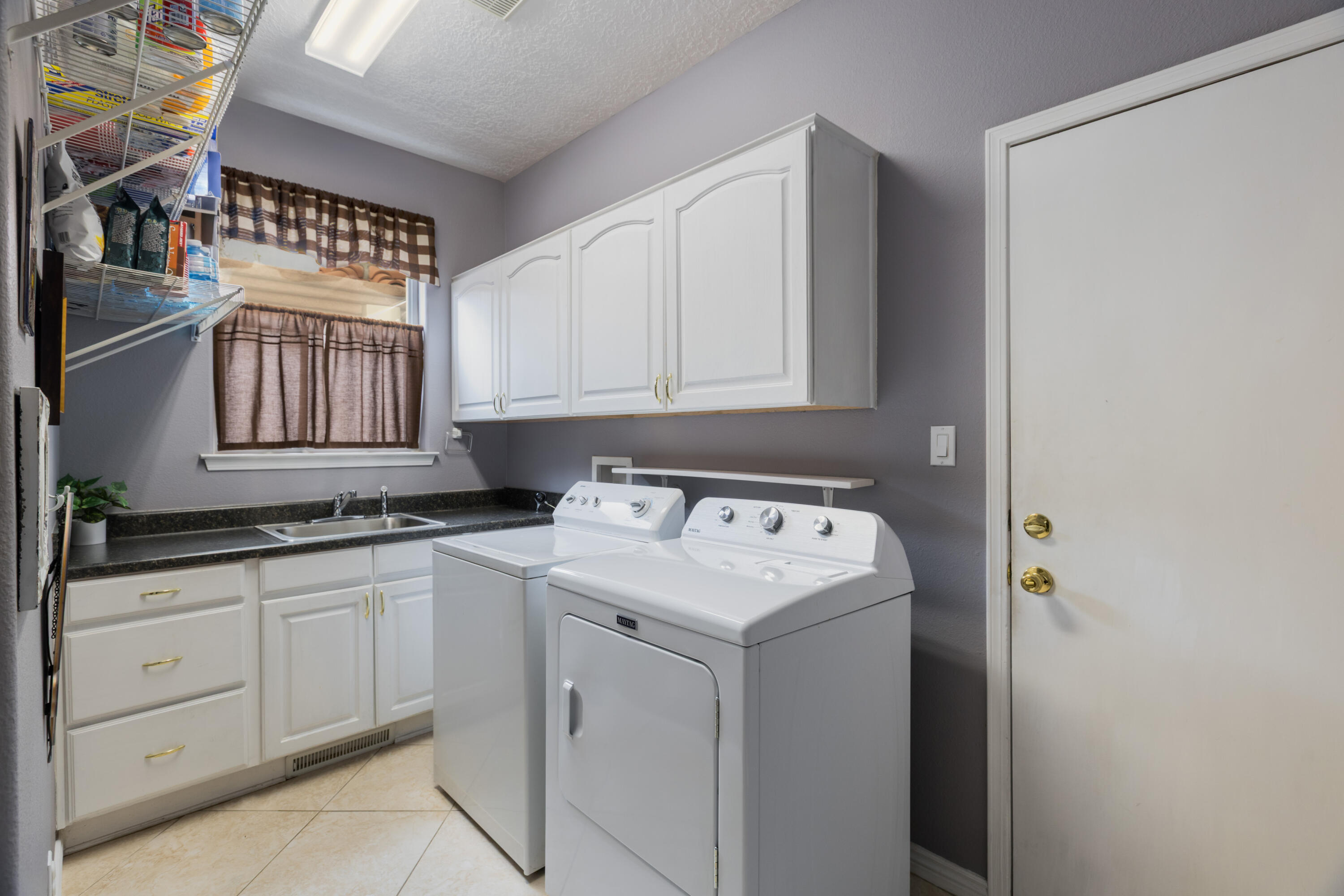 6605 Wentworth Court NE