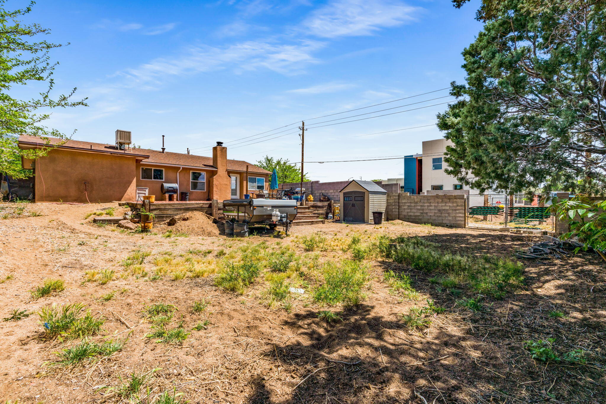 2405 Hiawatha Drive NE