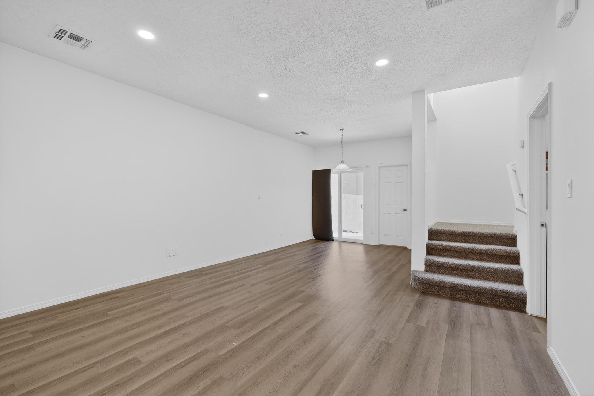 311 San Clemente Avenue NW