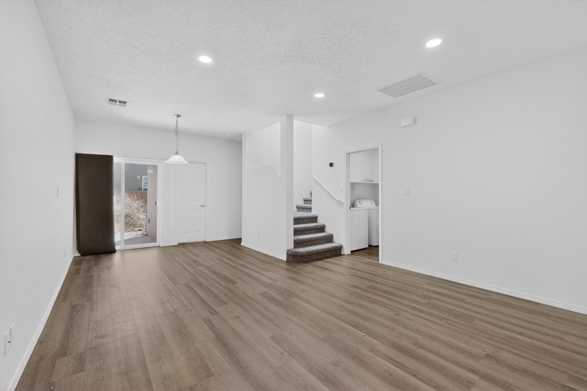 311 San Clemente Avenue NW