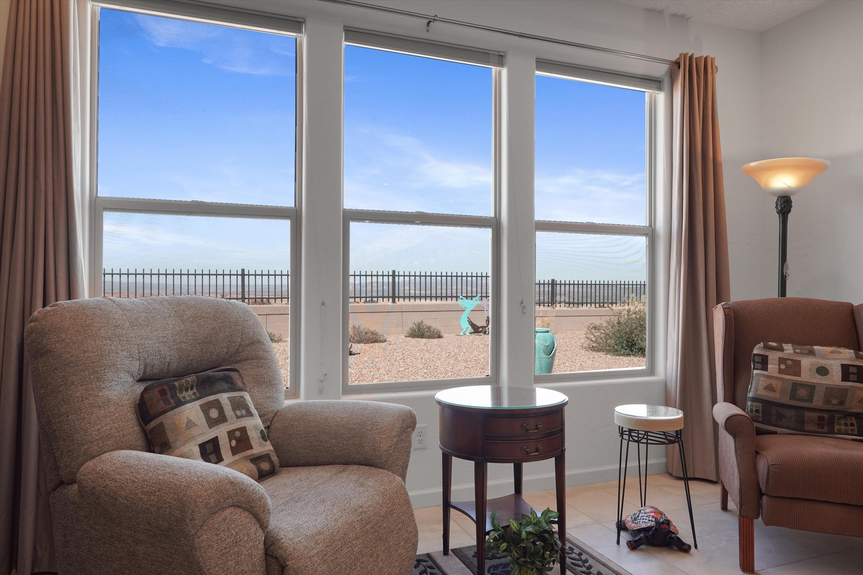 2831 Kings Canyon Loop NE