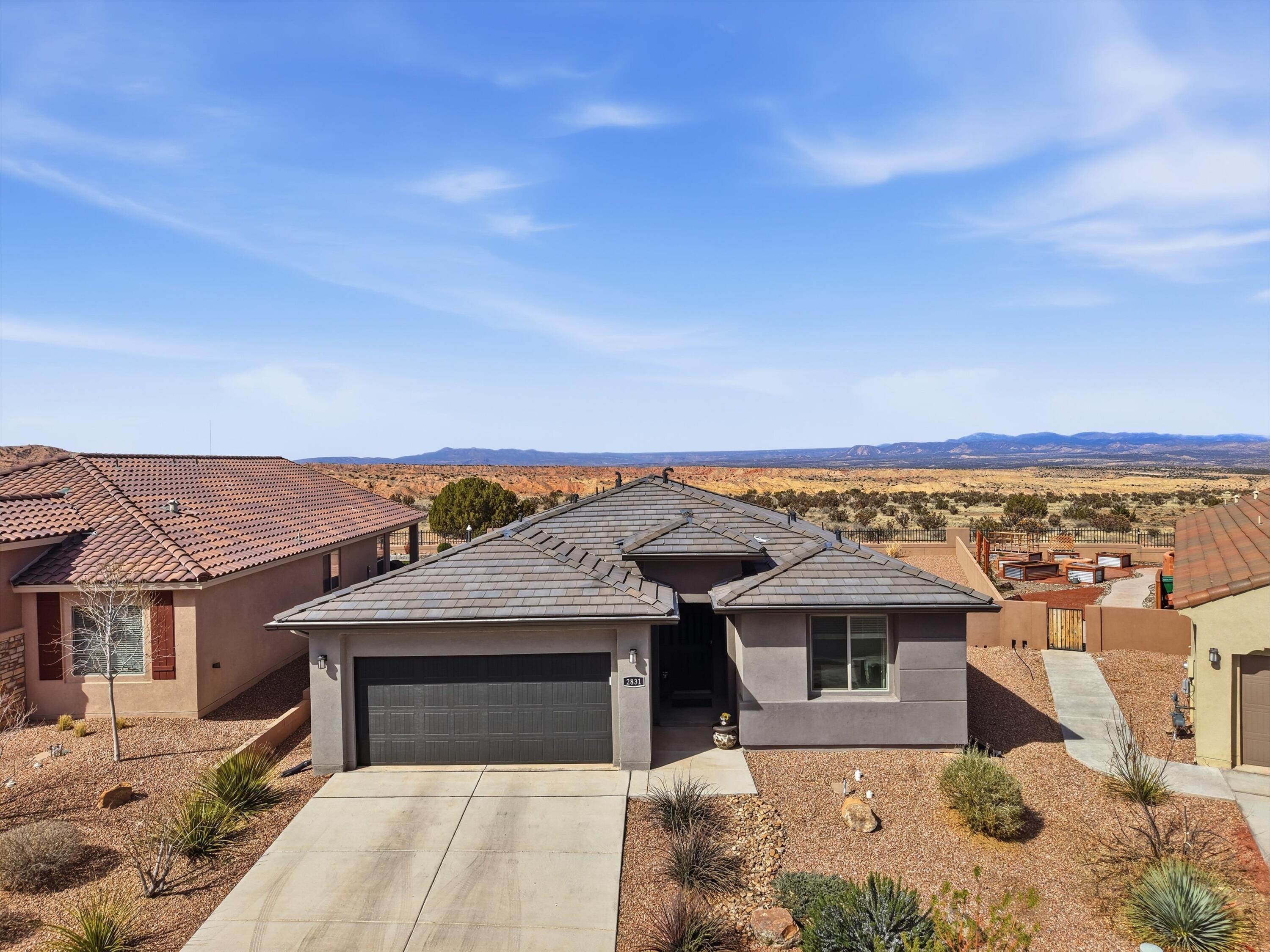 2831 Kings Canyon Loop NE