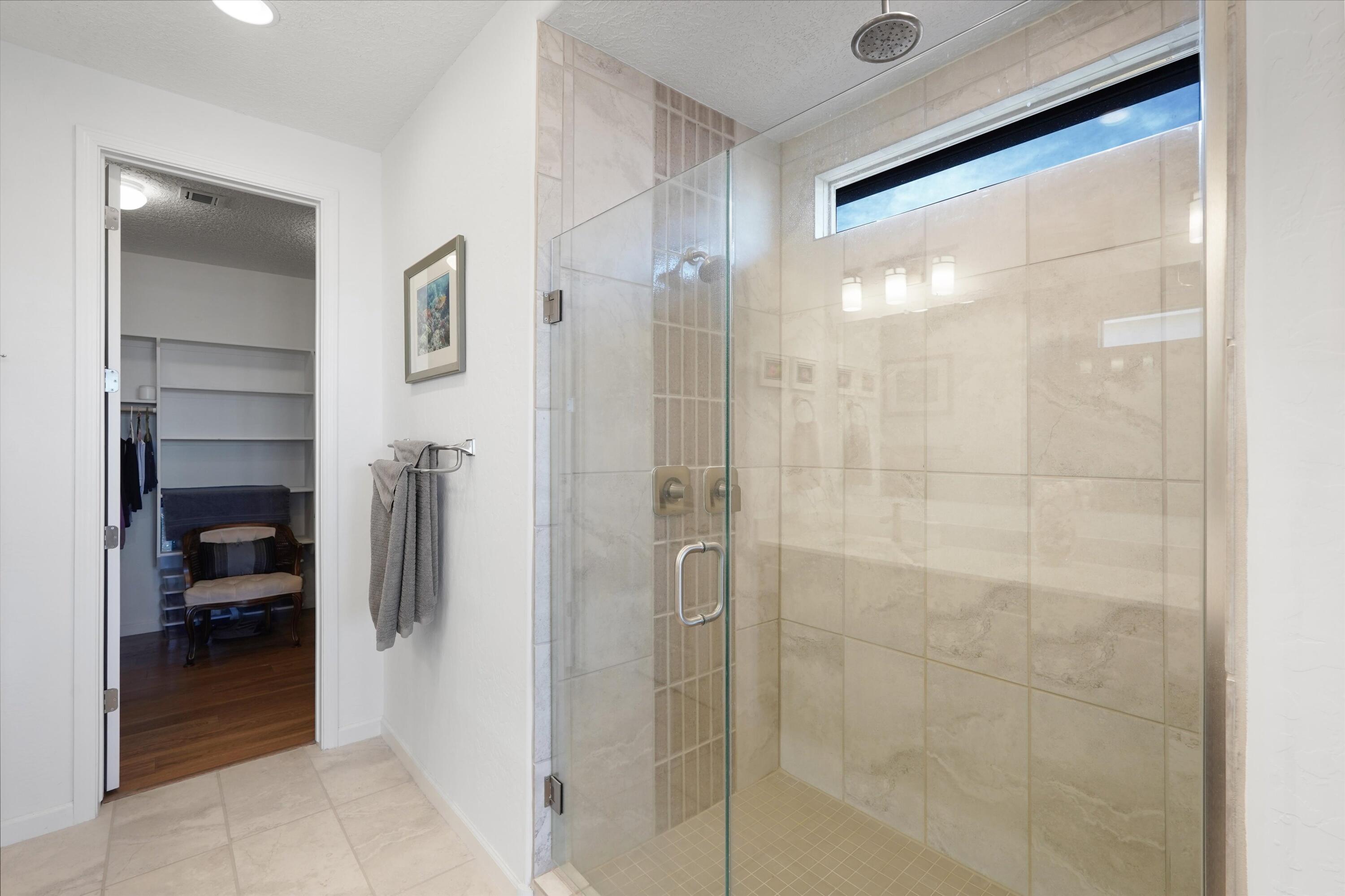 2831 Kings Canyon Loop NE