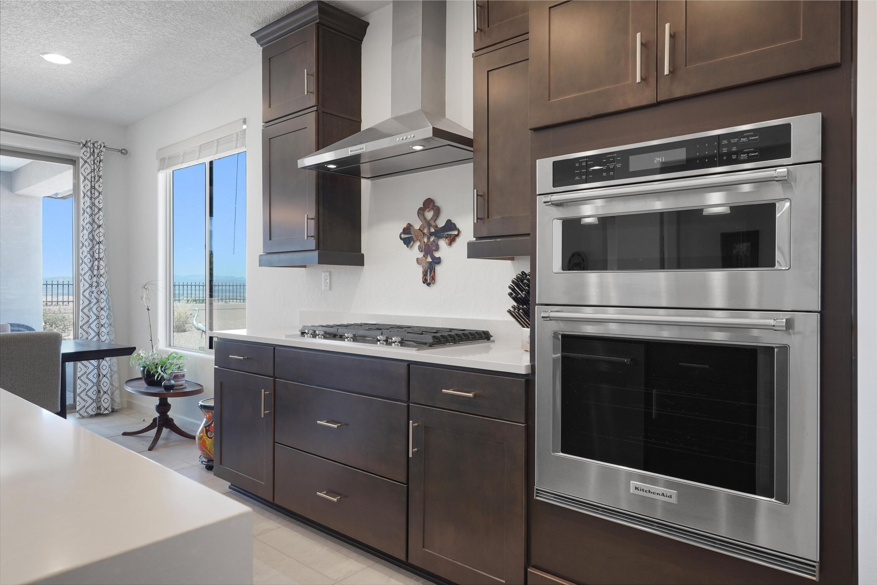 2831 Kings Canyon Loop NE