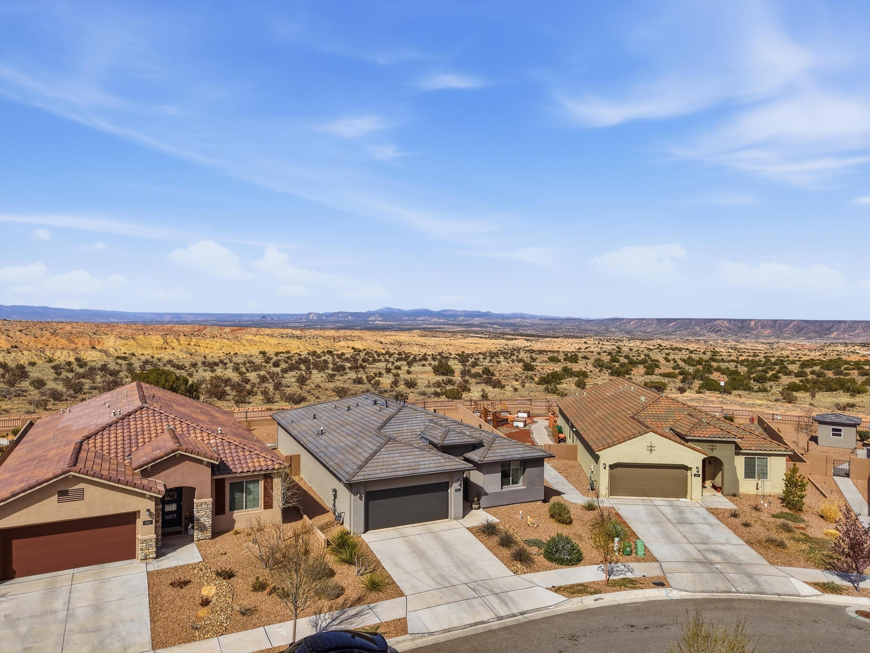 2831 Kings Canyon Loop NE