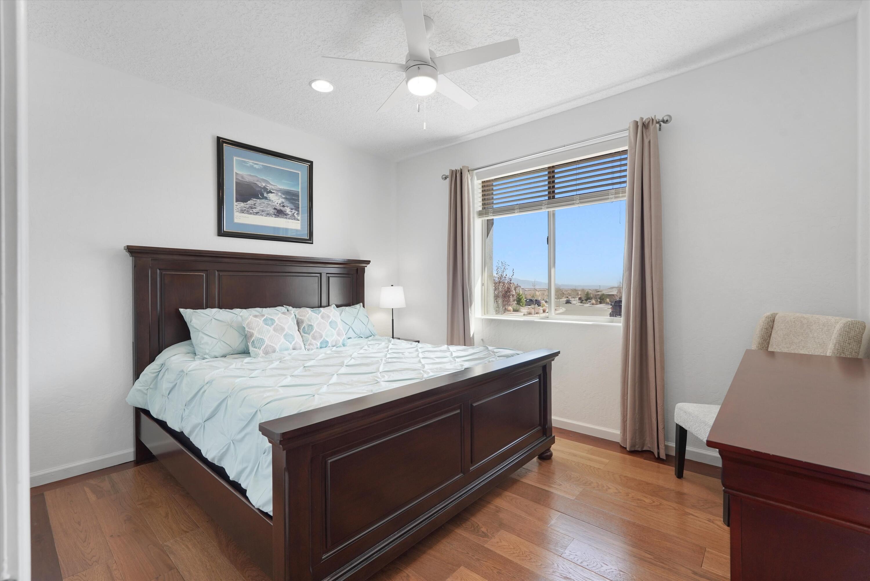 2831 Kings Canyon Loop NE